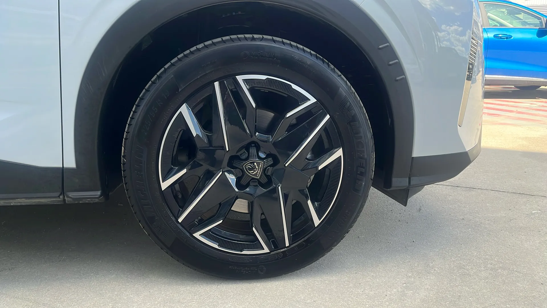 Peugeot 5008 1.2 Allure eDCS6 - foto 27