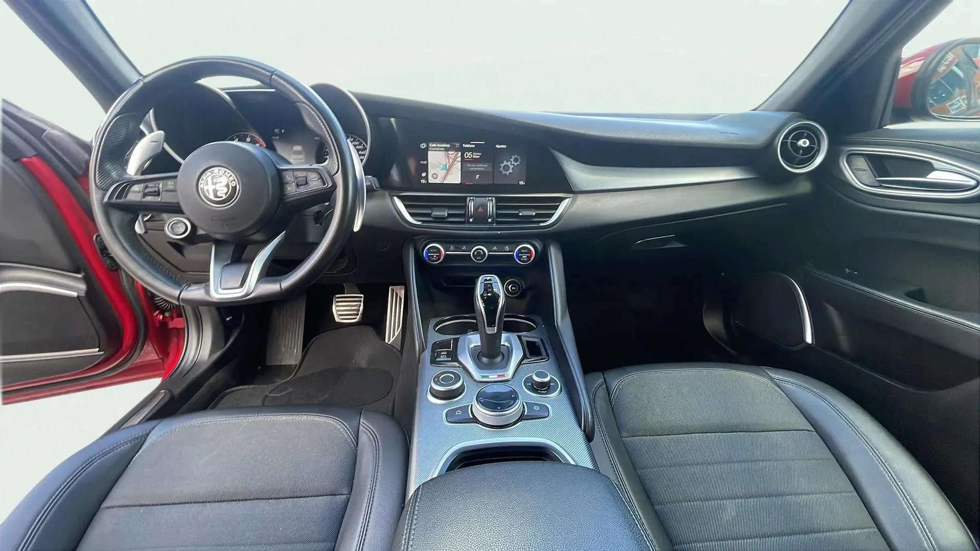 Alfa Romeo Giulia 2.0 Gasolina Sprint RWD - foto 9