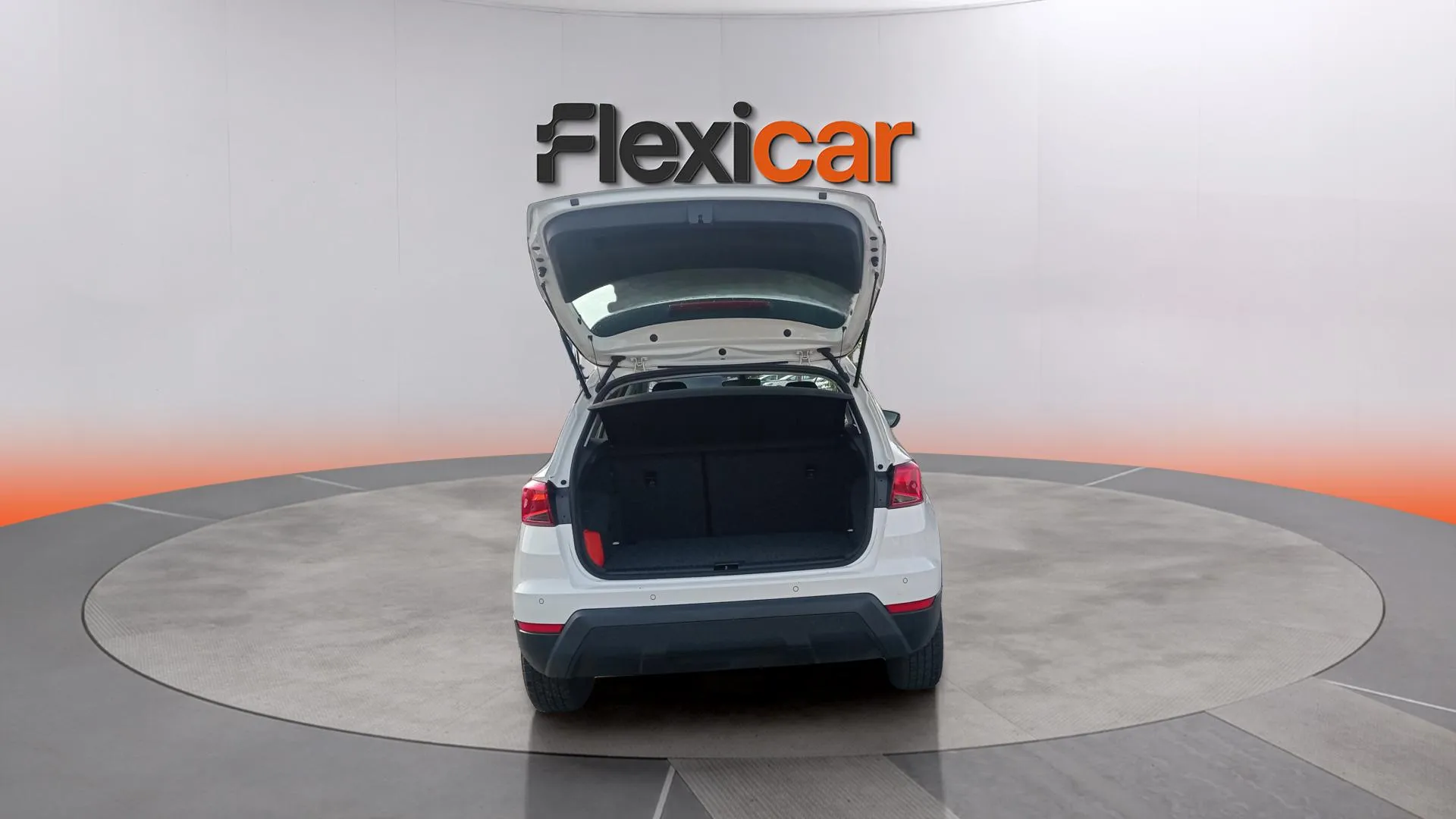 SEAT Arona 1.0 TSI DSG Style - foto 13