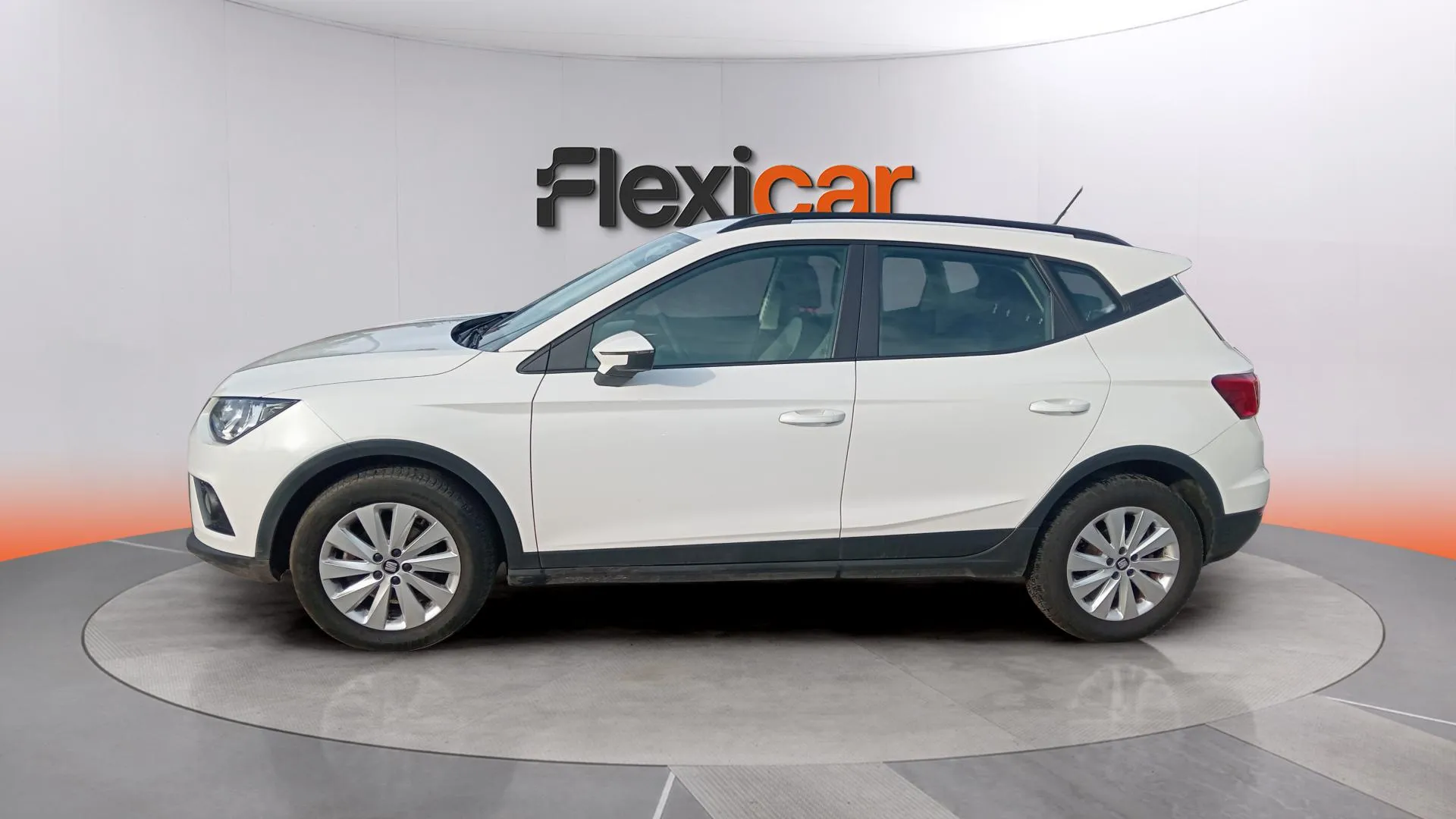 SEAT Arona 1.0 TSI DSG Style - foto 6