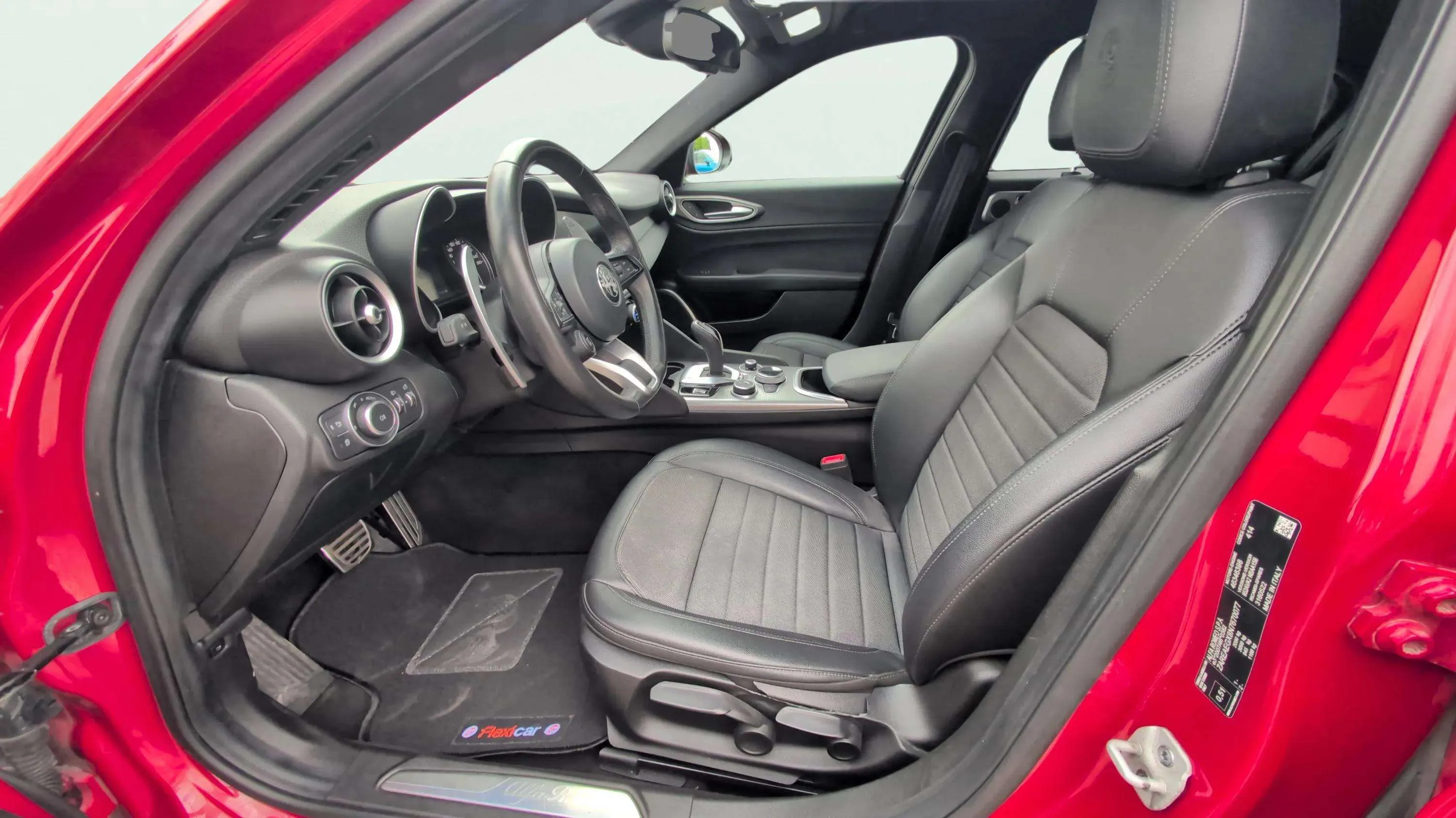 Alfa Romeo Giulia 2.2 Diesel Sprint RWD - foto 24