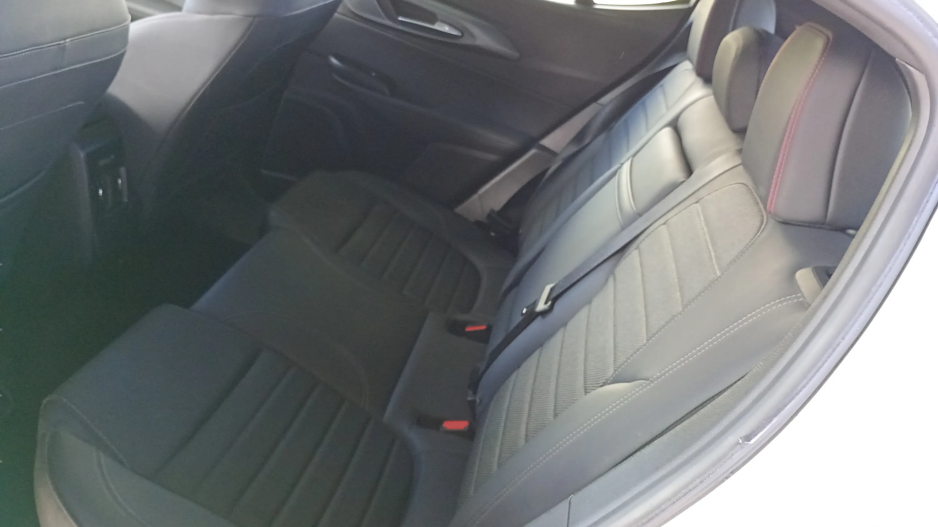 Alfa Romeo Tonale 1.5 MHEV Gasolina Sprint FWD - foto 24