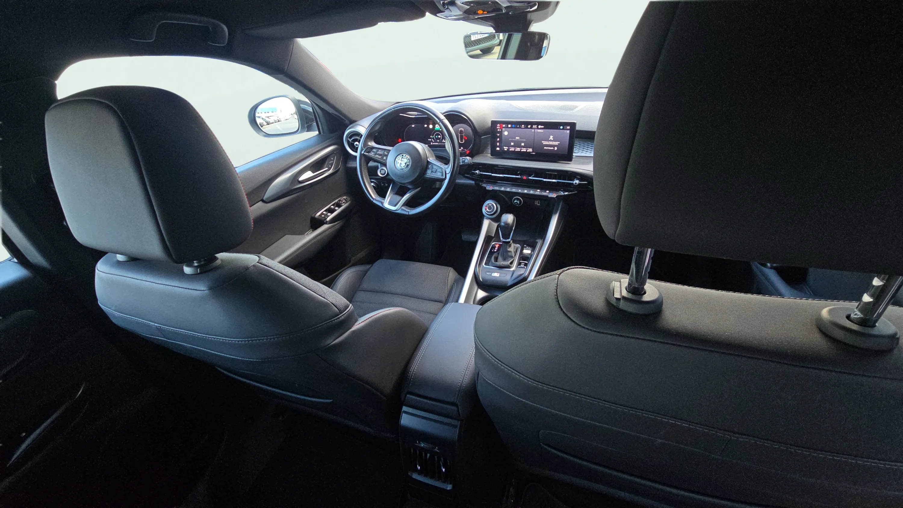 Alfa Romeo Tonale 1.5 MHEV Gasolina Speciale FWD - foto 17