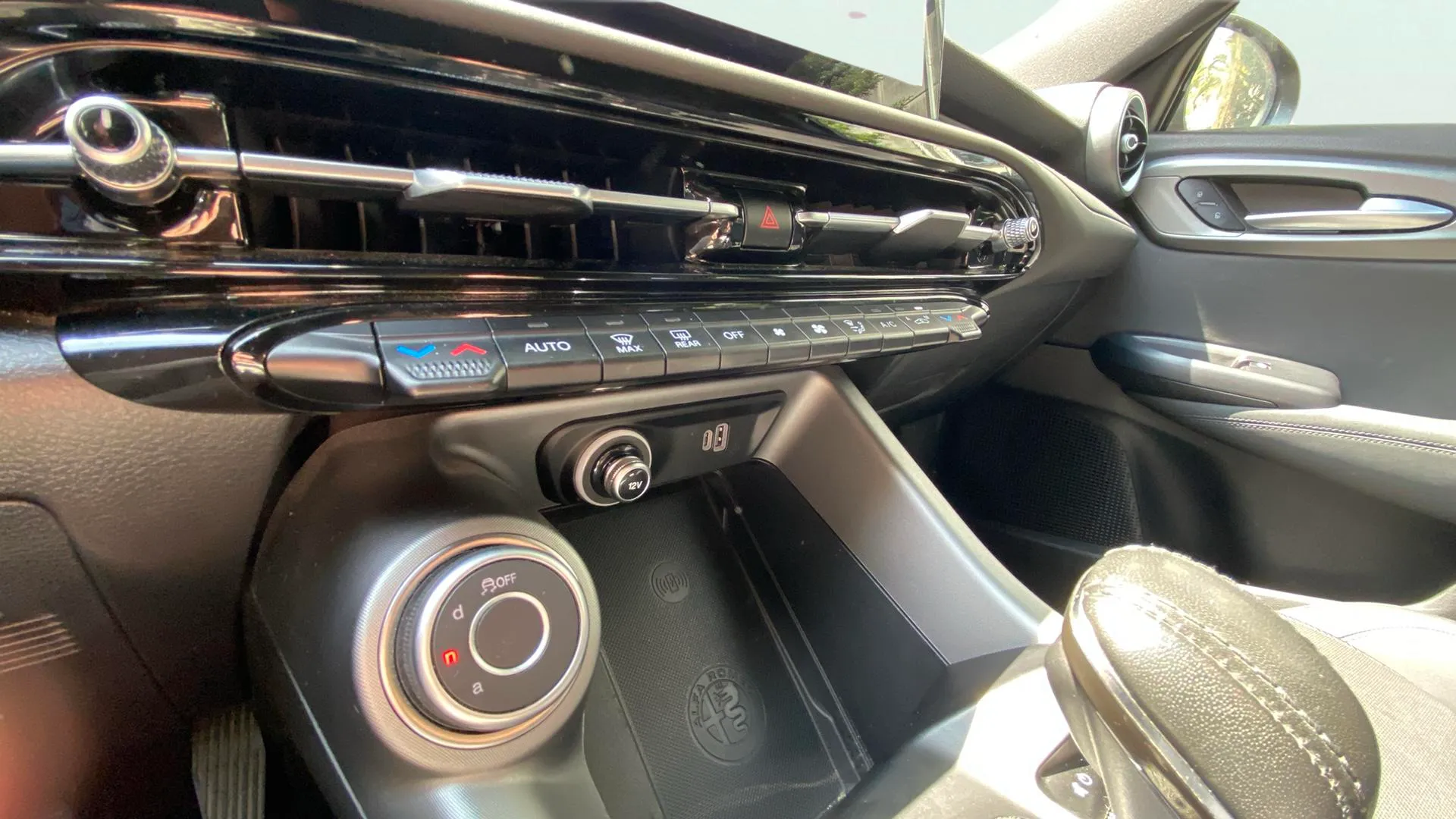 Alfa Romeo Tonale 1,6 DS Sprint FWD - foto 26