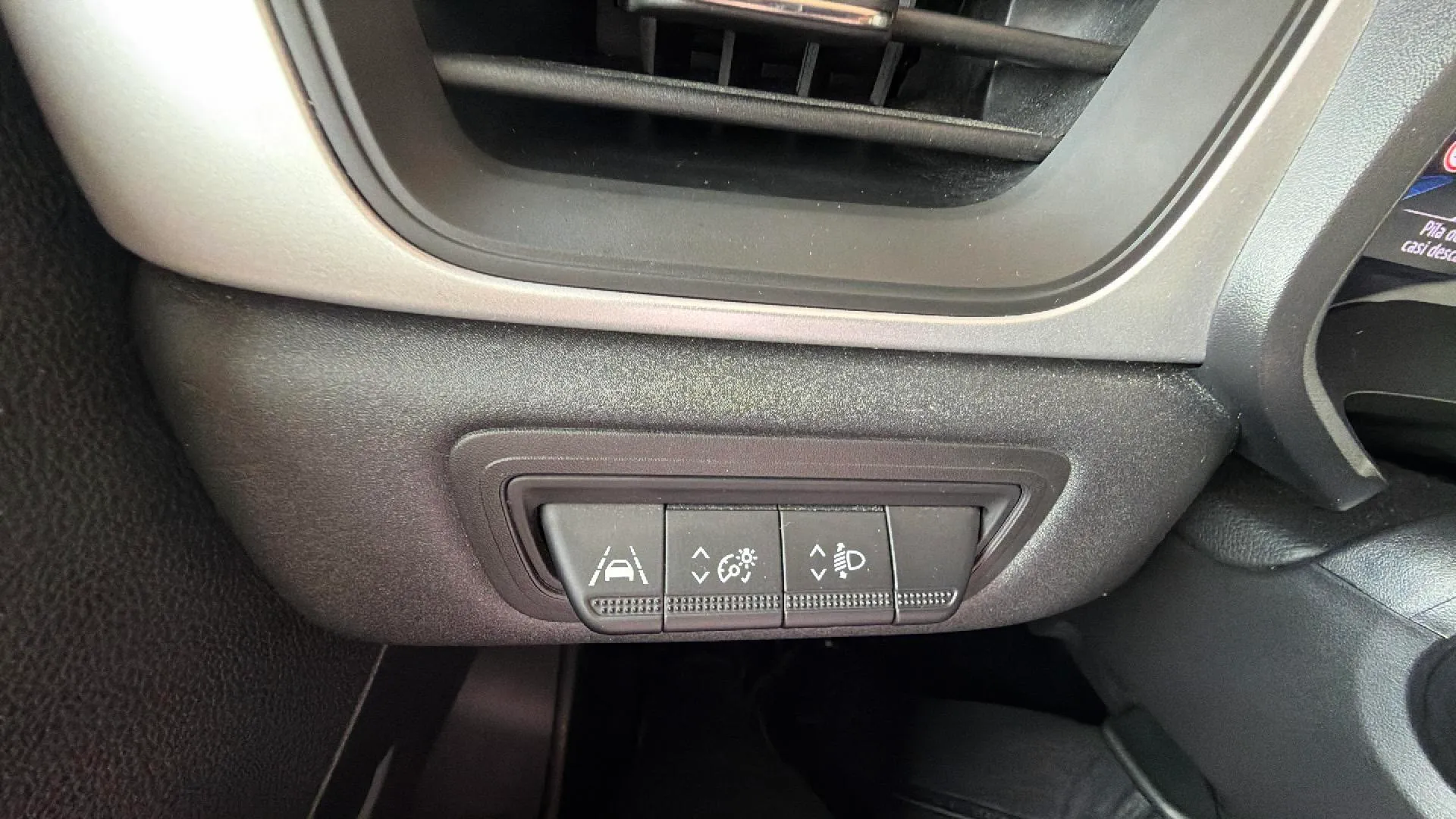 Renault Captur evolution E-Tech full hybr - foto 19
