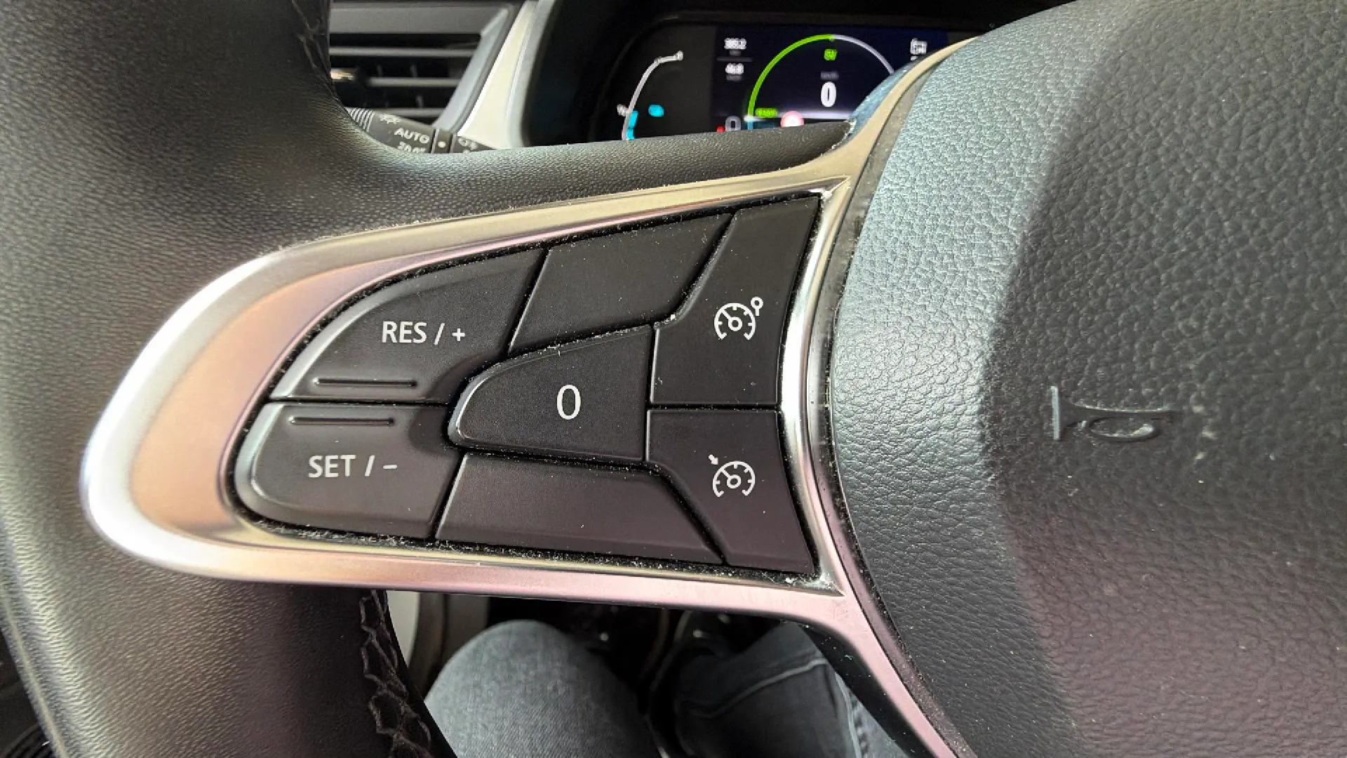Renault Captur evolution E-Tech full hybr - foto 22