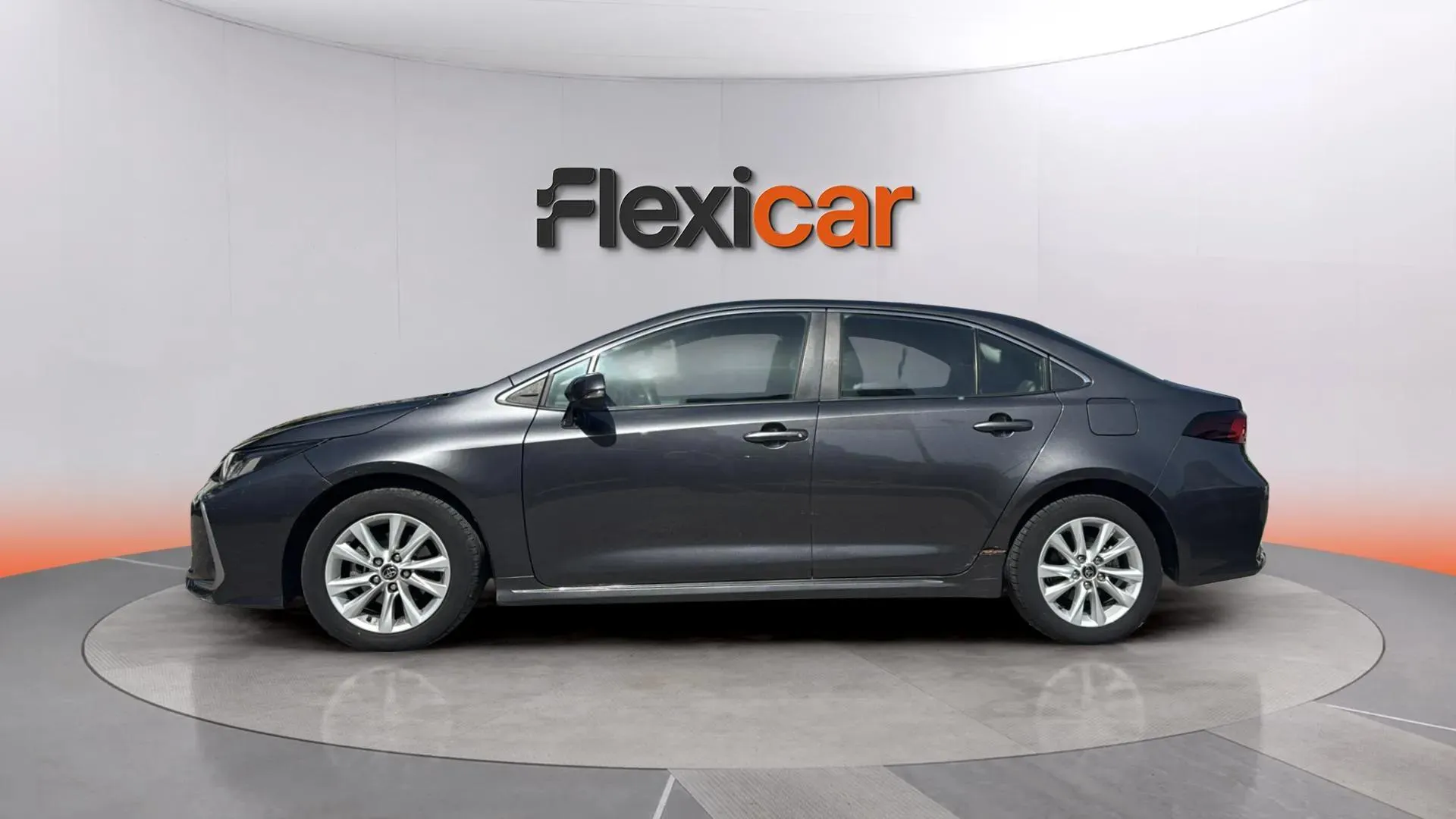 Toyota Corolla 140H Active Plus - foto 4