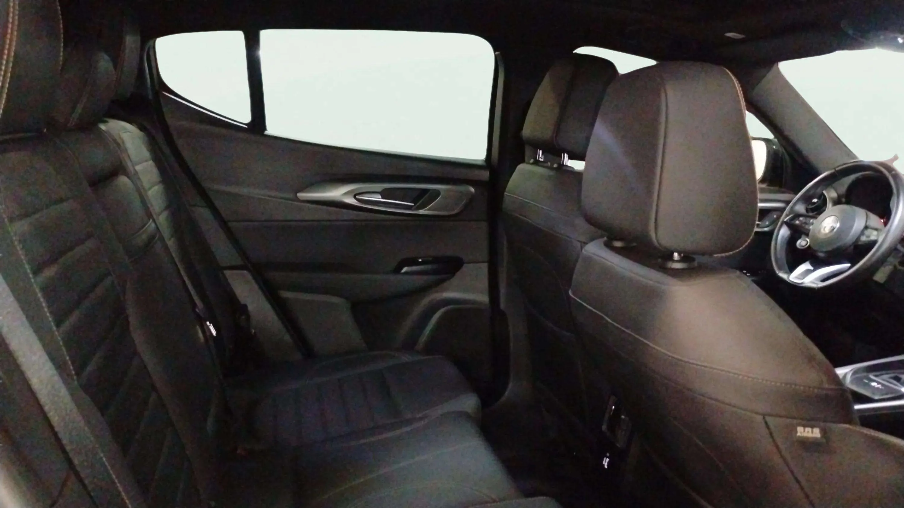 Alfa Romeo Tonale 1.3 MultiAir PHEV Speciale Q4 - foto 13
