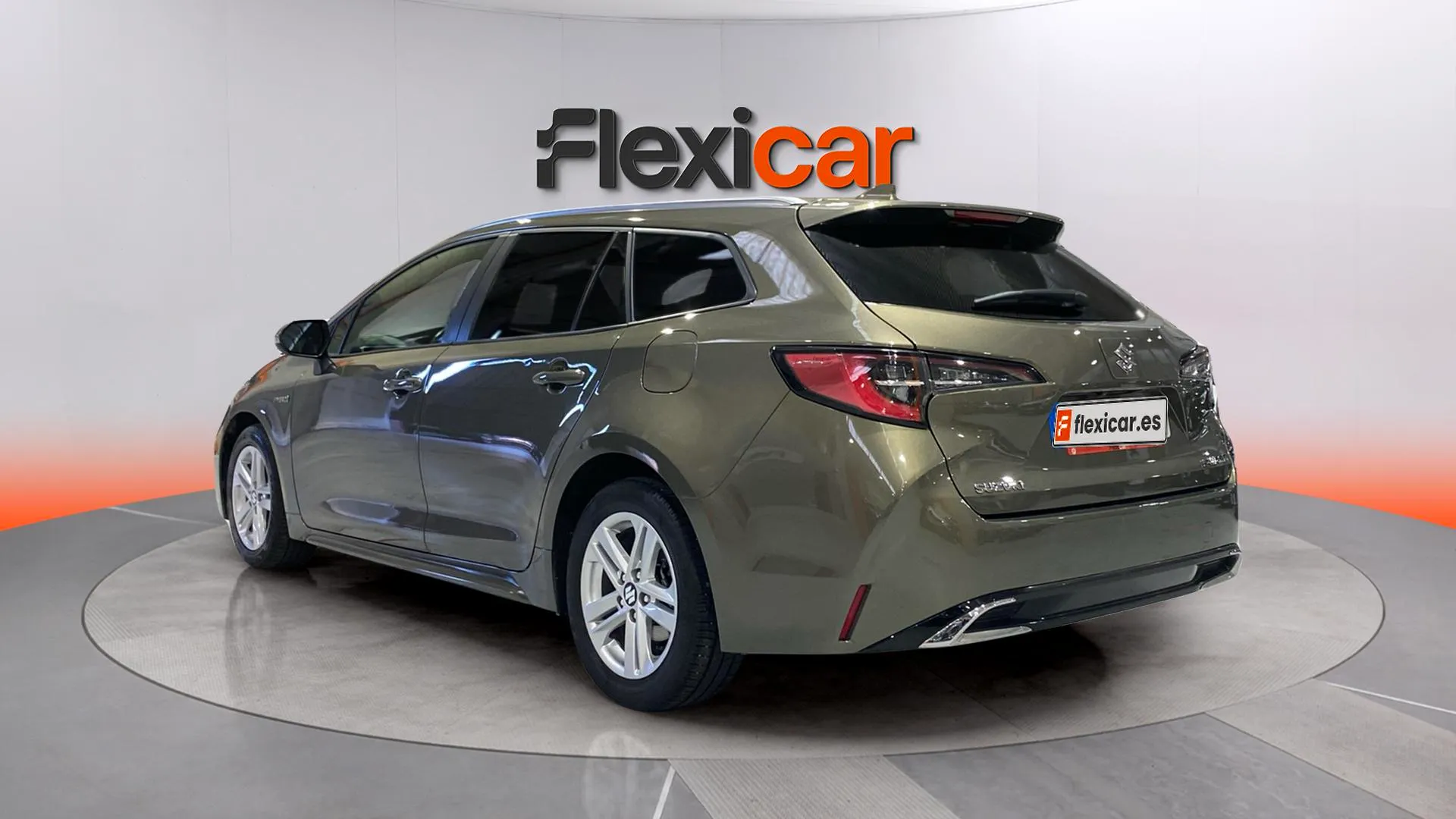 Suzuki Swace 1.8 GLE Hybrid - foto 6
