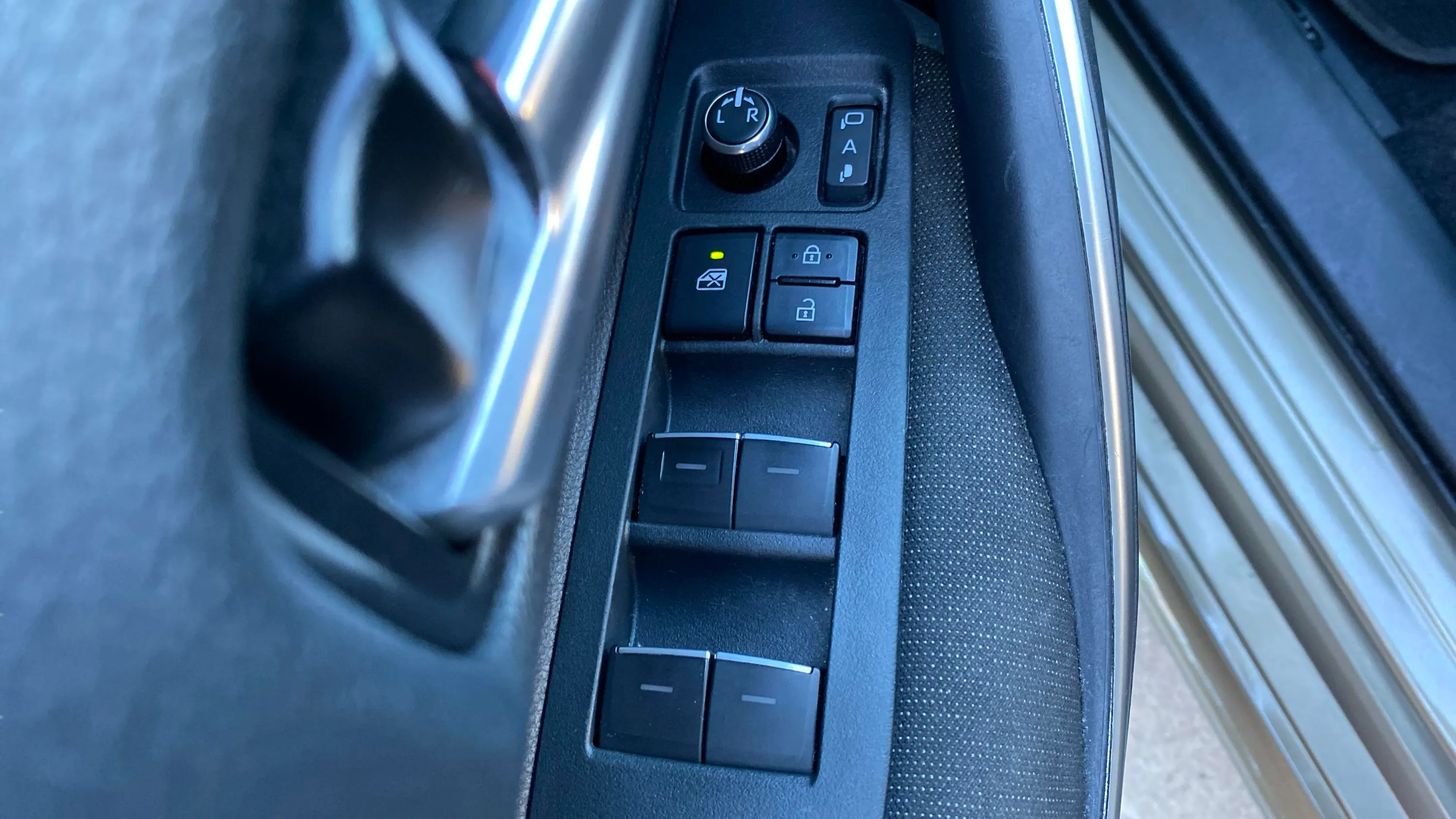 Suzuki Swace 1.8 GLE Hybrid - foto 16