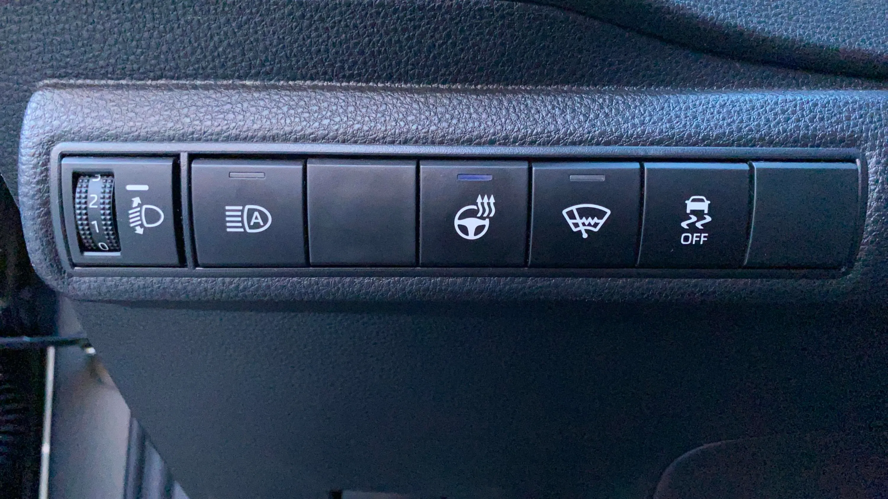 Suzuki Swace 1.8 GLE Hybrid - foto 17