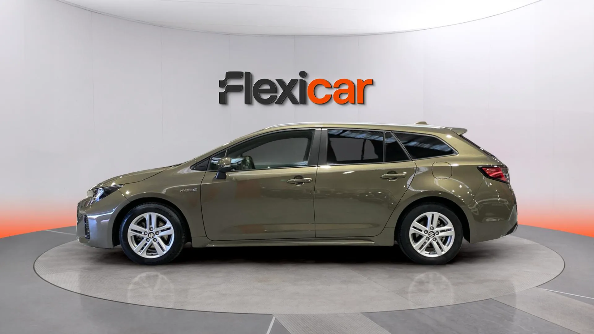 Suzuki Swace 1.8 GLE Hybrid - foto 4