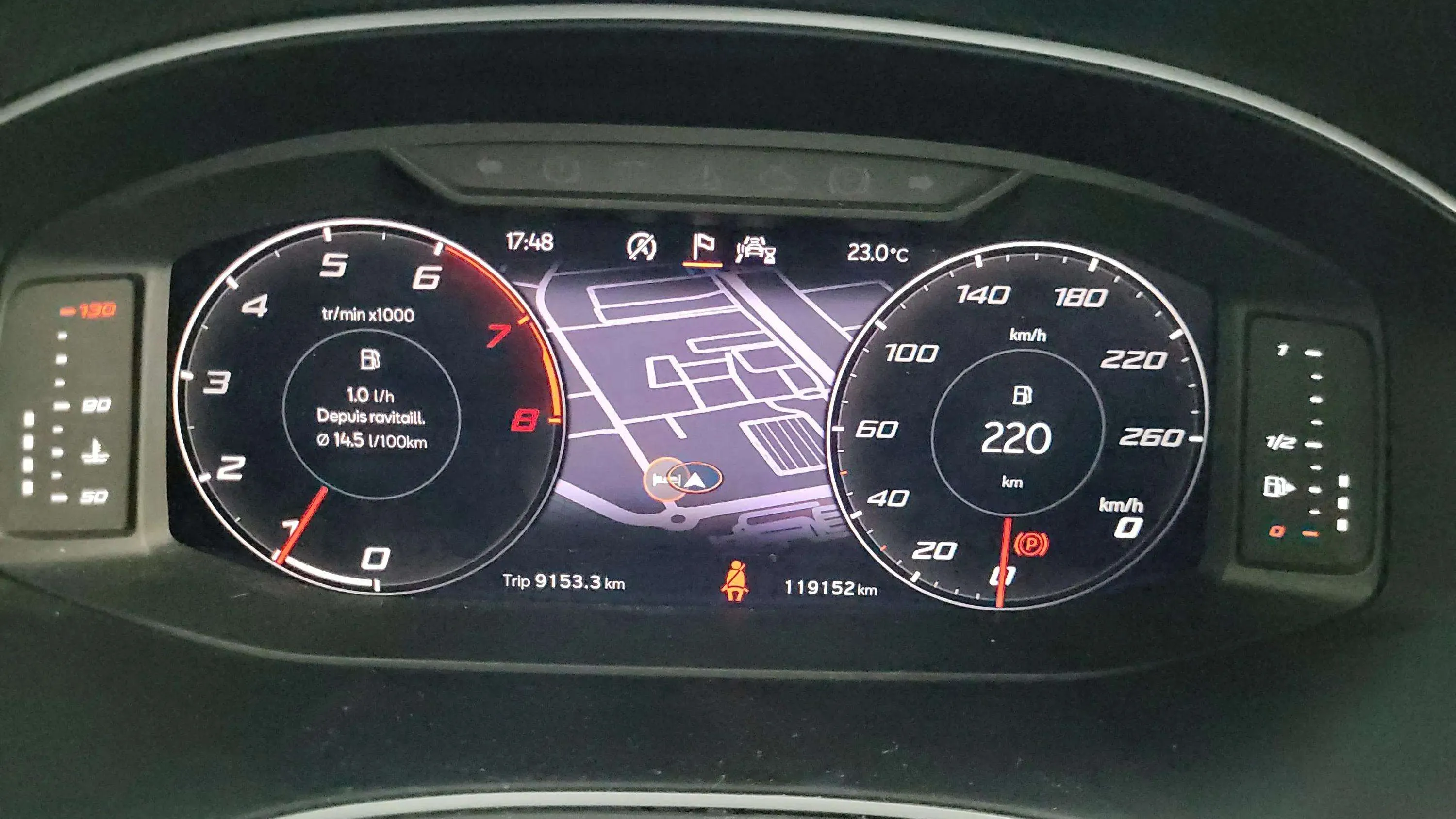 SEAT Arona 1.0 TSI FR - foto 17