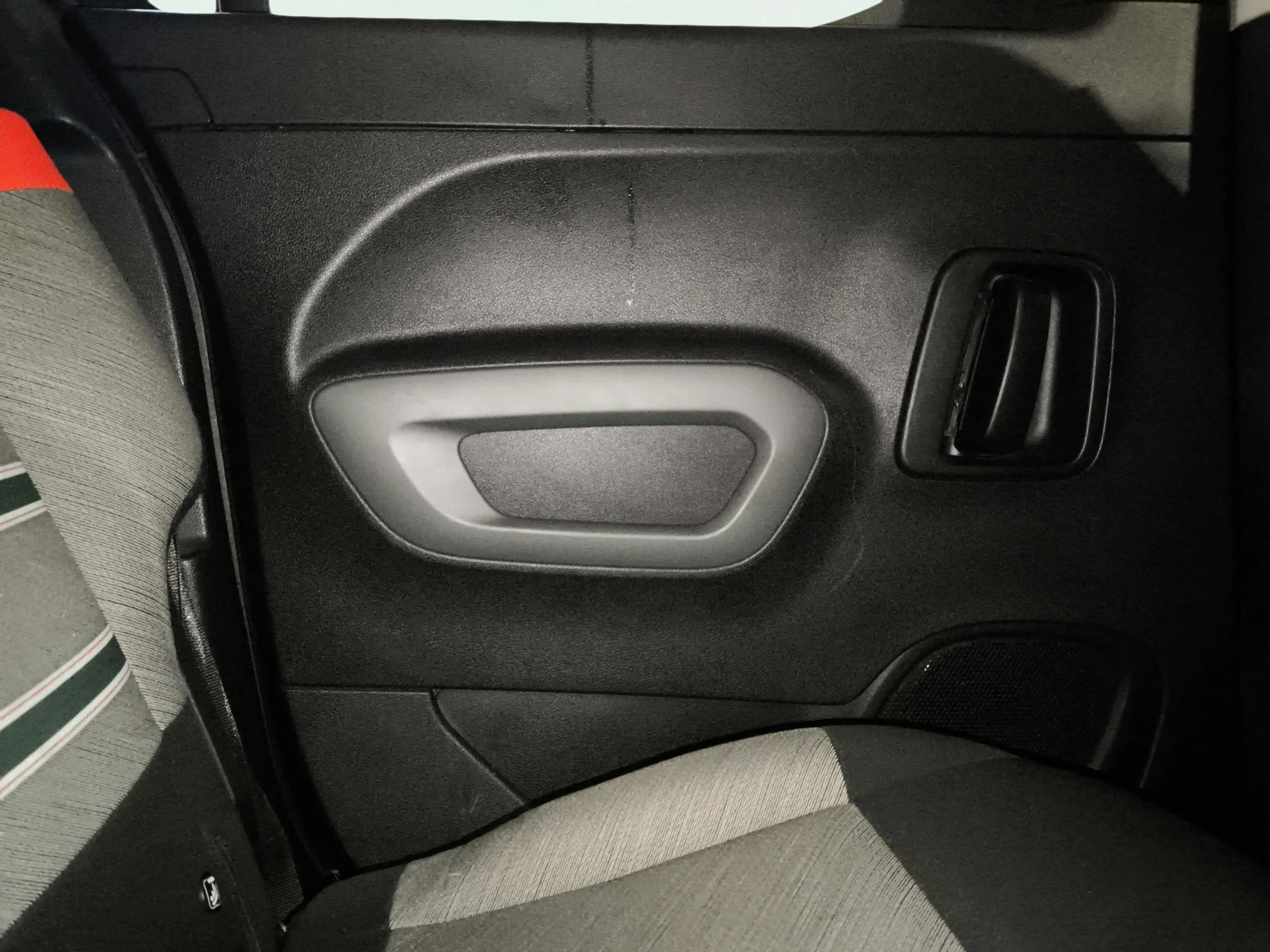 Citroën Berlingo Talla M BlueHDi 130 EAT8 Shine - foto 26