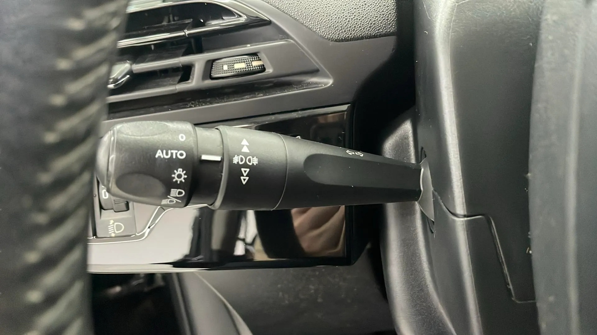 Citroën Grand C4 Picasso PureTech 130 Live Edition - foto 24