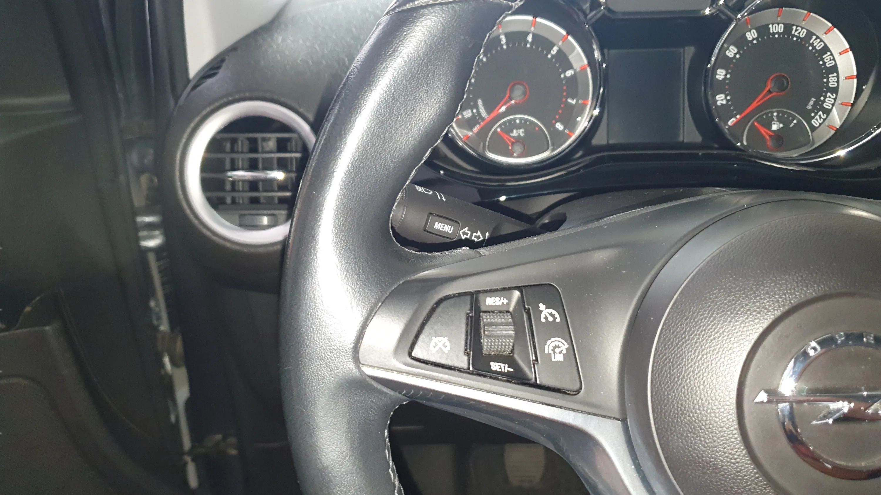Opel Adam 1.4 XER Glam - foto 13