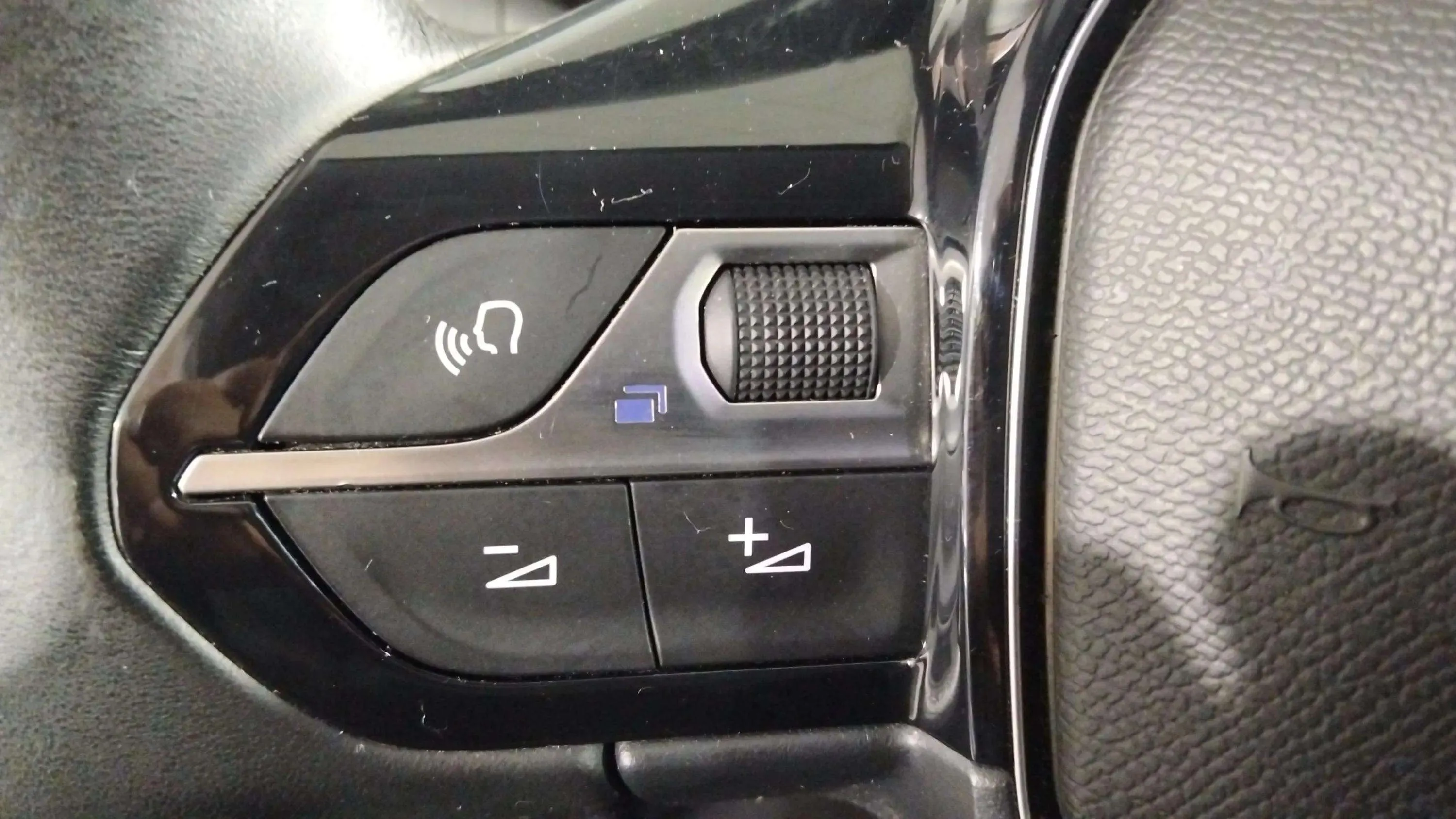 Peugeot 3008 1.2 PureTech Allure - foto 18