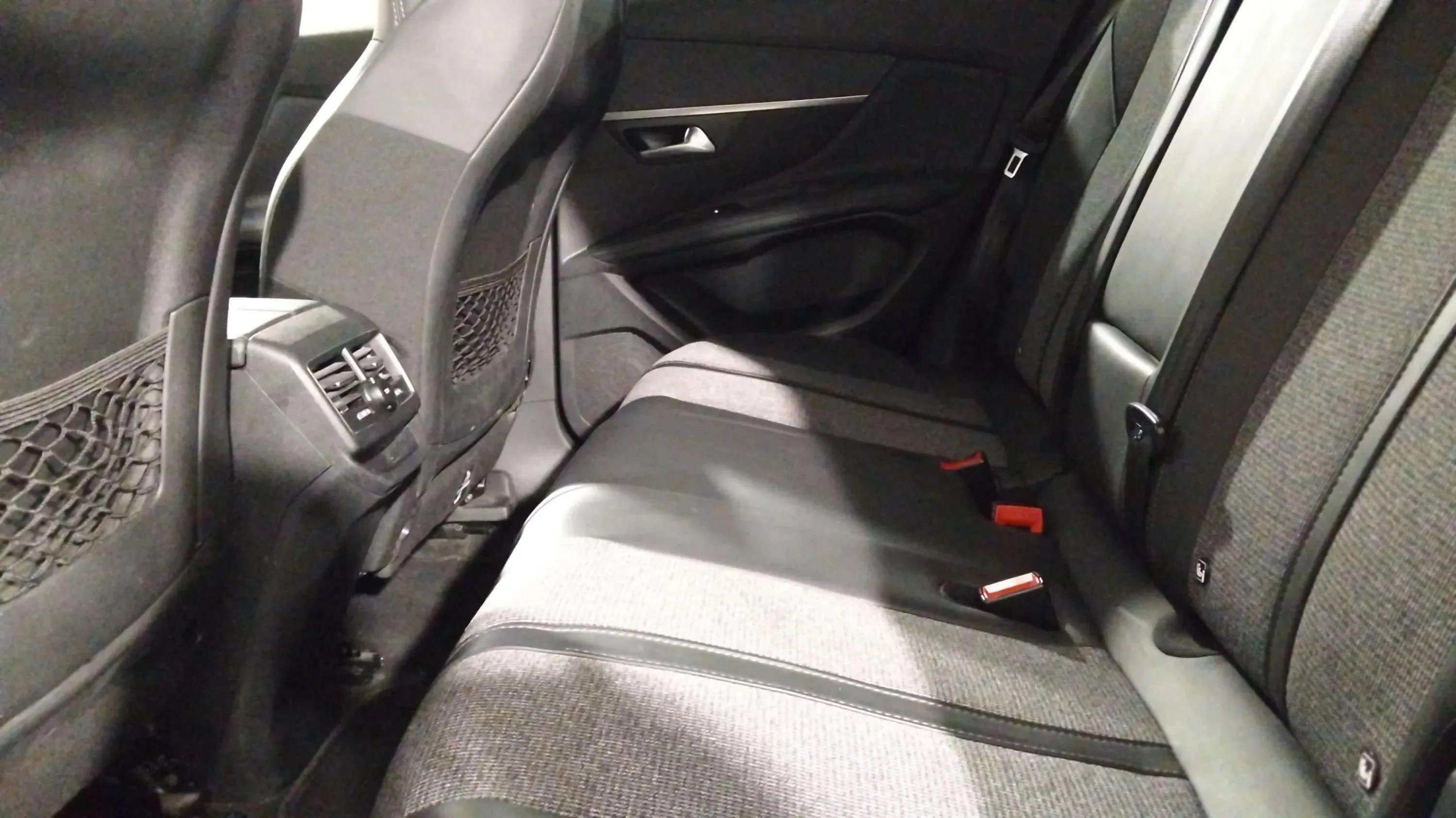 Peugeot 3008 1.2 PureTech Allure - foto 16
