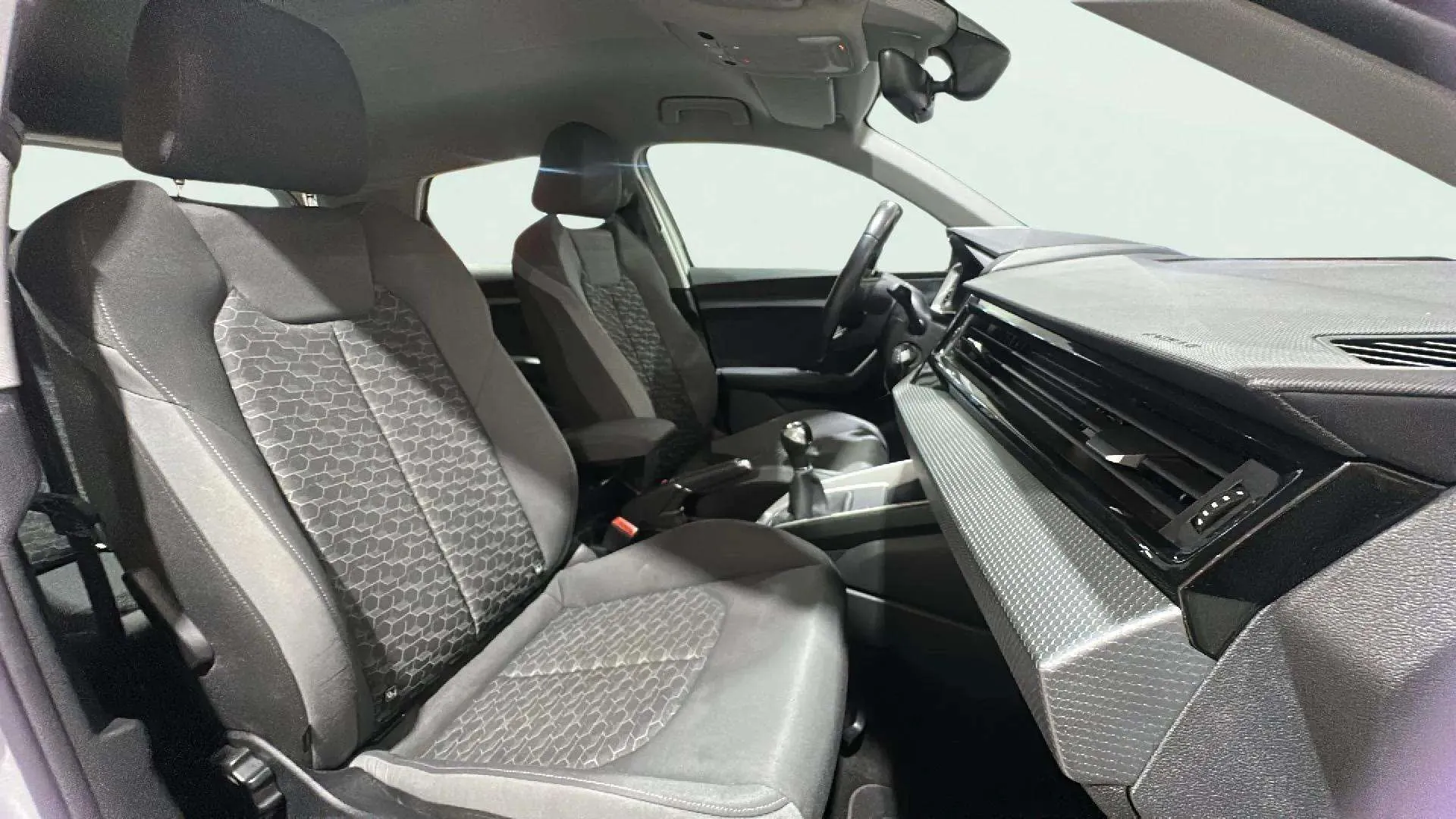 Audi A1 Sportback Advanced 30 TFSI - foto 13