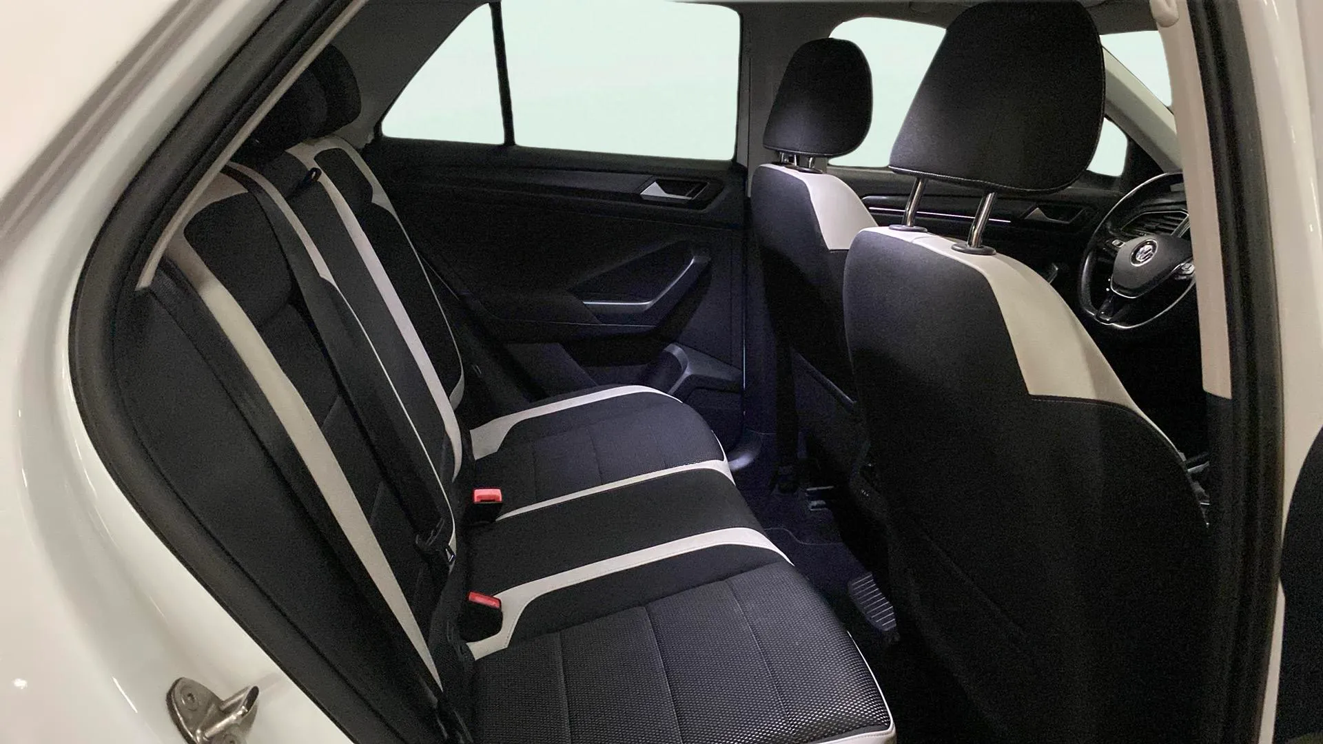 Volkswagen T-Roc Sport 2.0 TDI 4 Motion DSG - foto 30