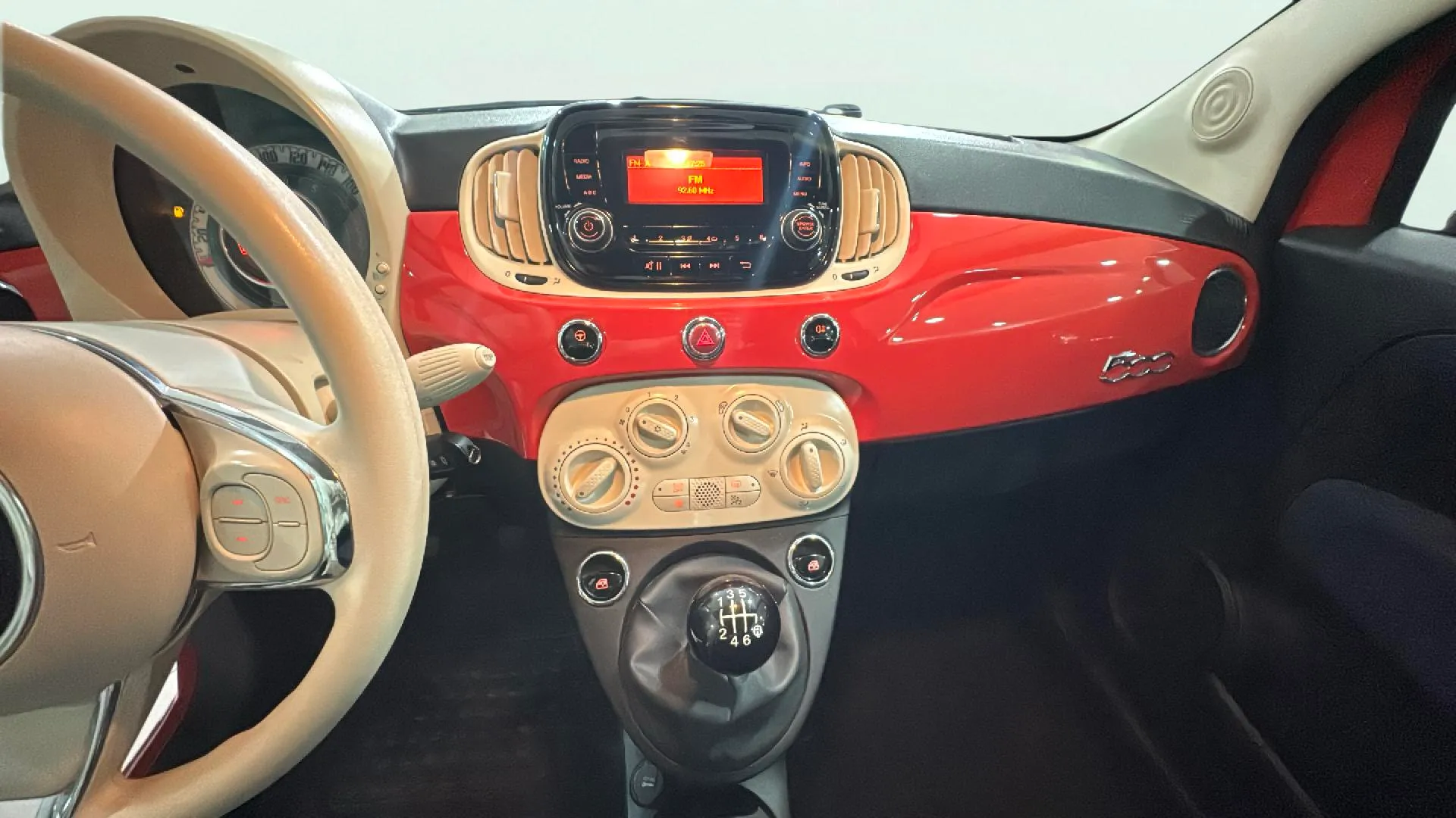Fiat 500 Club 1.0 Hybrid - foto 10