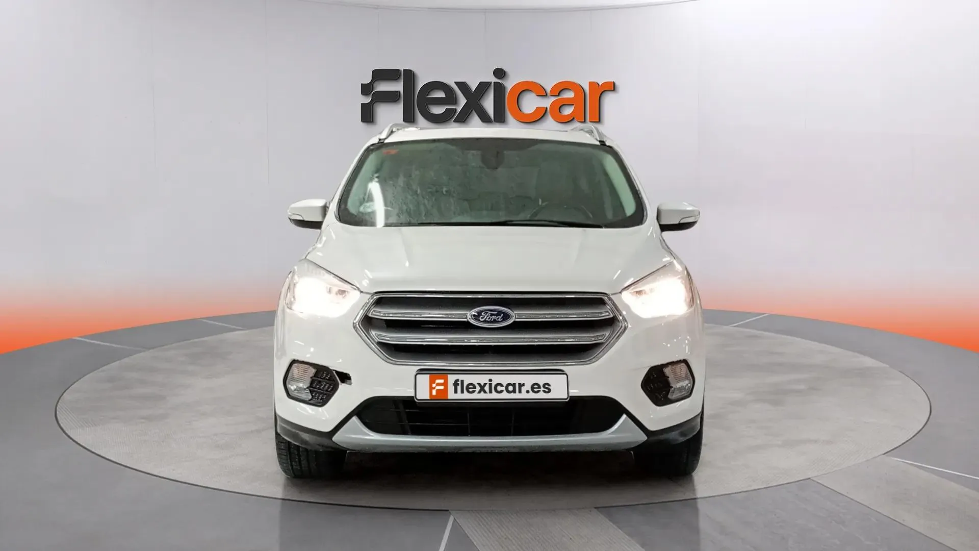 Ford Kuga 1.5 TDCi 120 4x2 A-S-S Titanium - foto 8