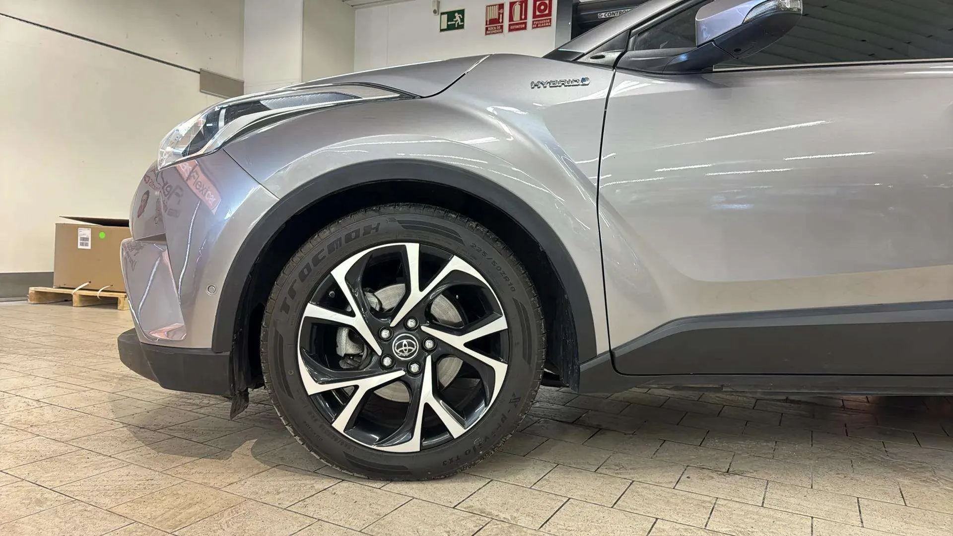 Toyota C-HR 1.8 125H Advance - foto 9