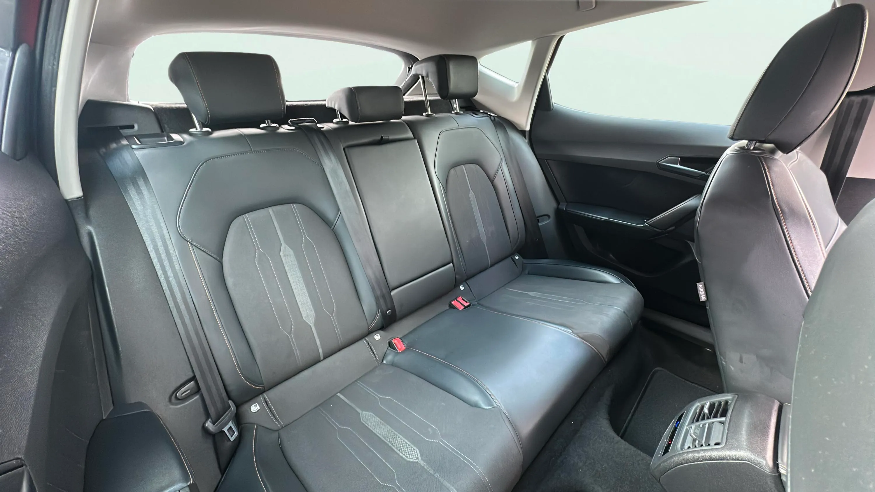 Cupra Formentor 1.5 TSI DSG - foto 23