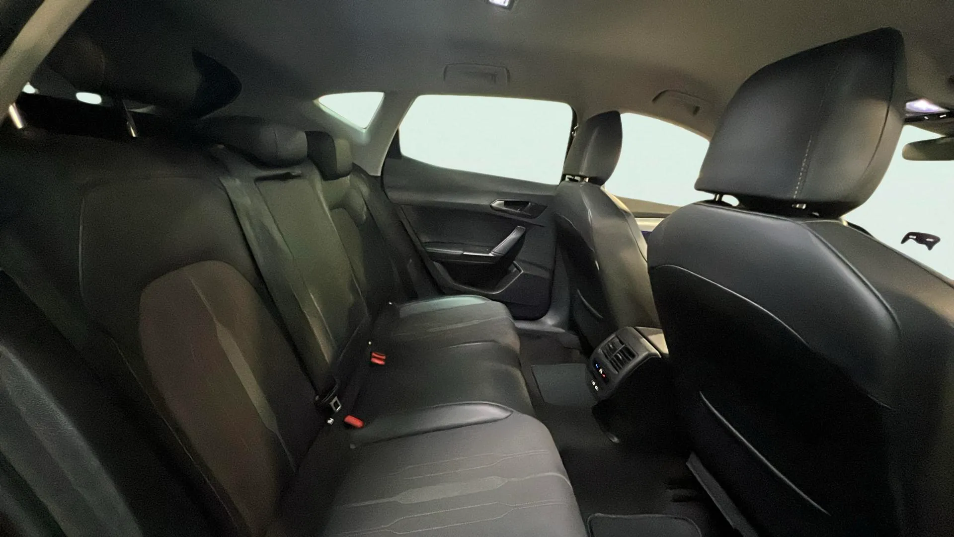 Cupra Formentor 1.5 TSI DSG - foto 17