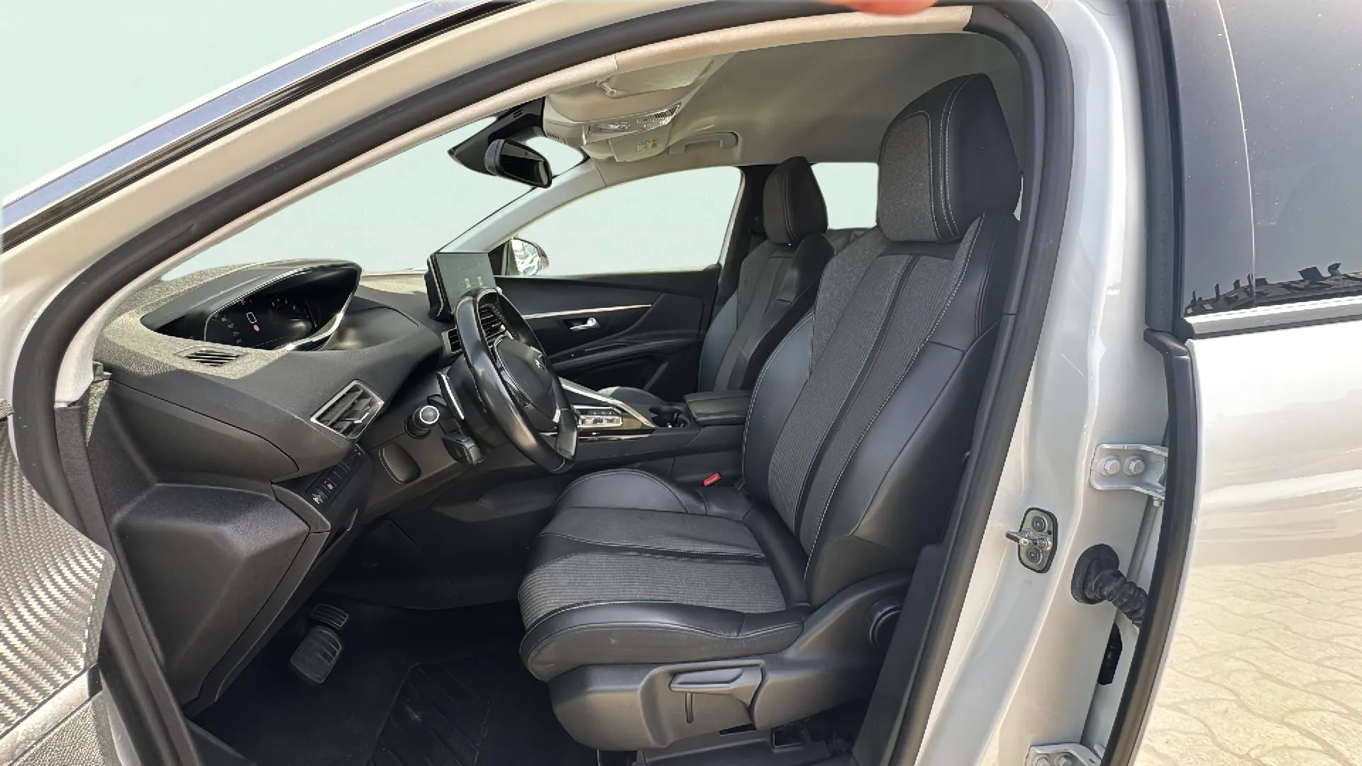 Peugeot 3008 1.2 PureTech Allure EAT8 - foto 21