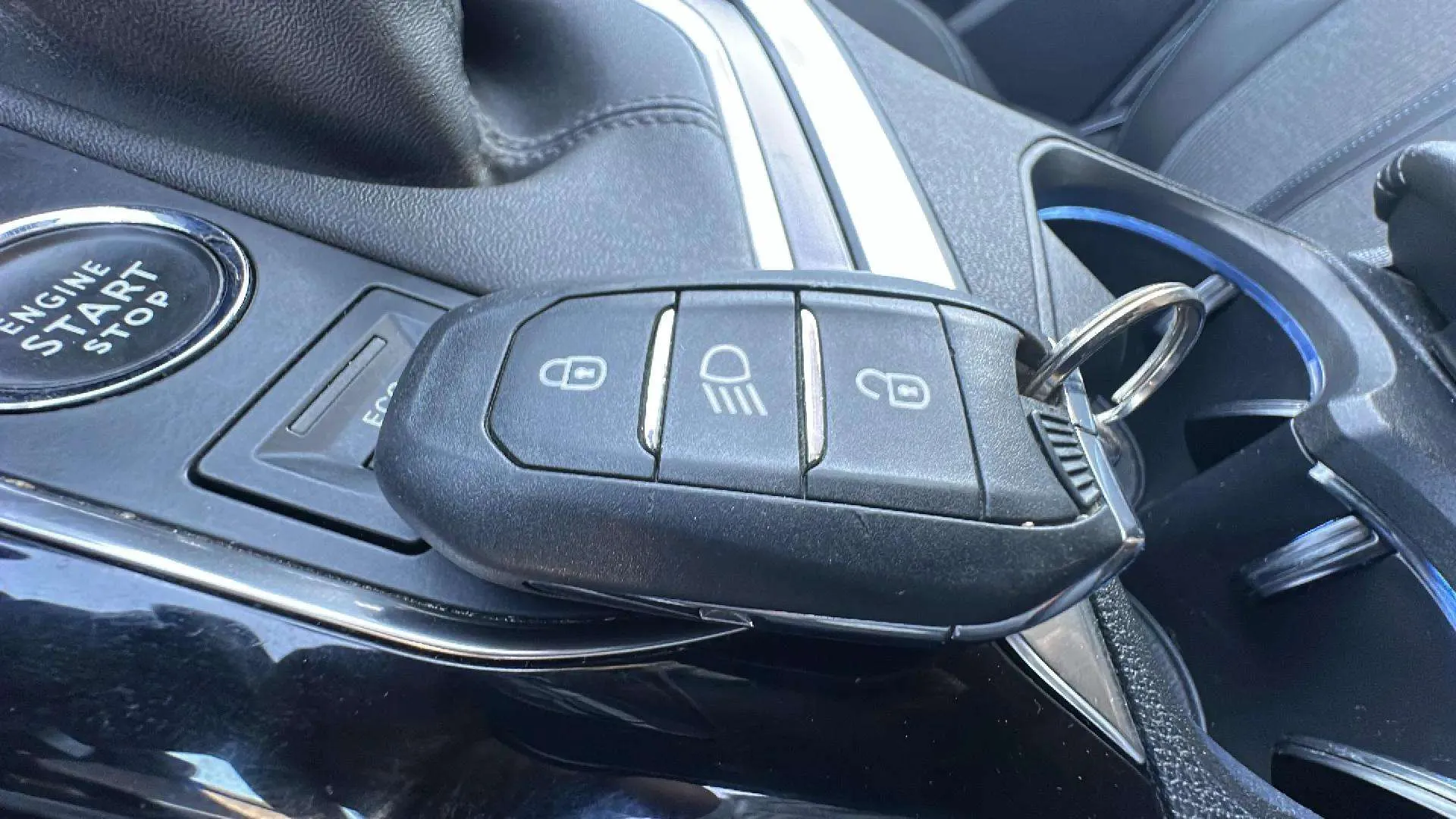 Peugeot 3008 1.2 PureTech Allure - foto 14