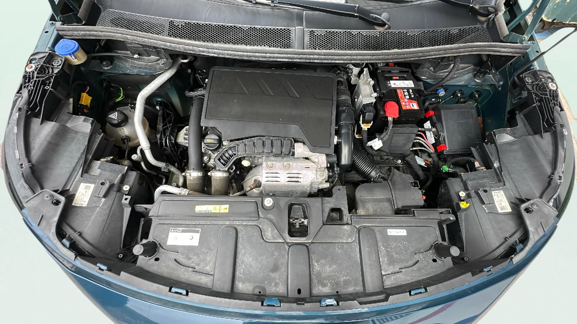 Peugeot 3008 1.2 PureTech Allure - foto 18