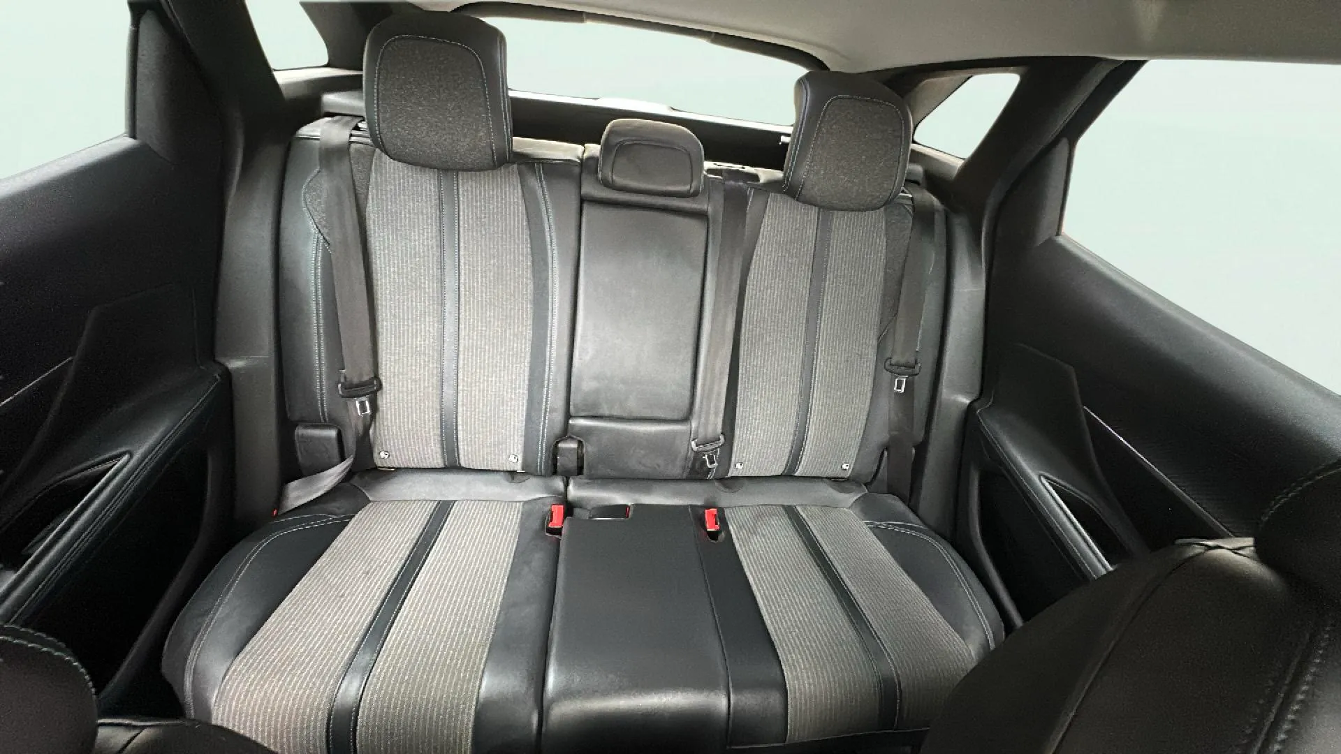 Peugeot 3008 1.2 PureTech Allure - foto 15
