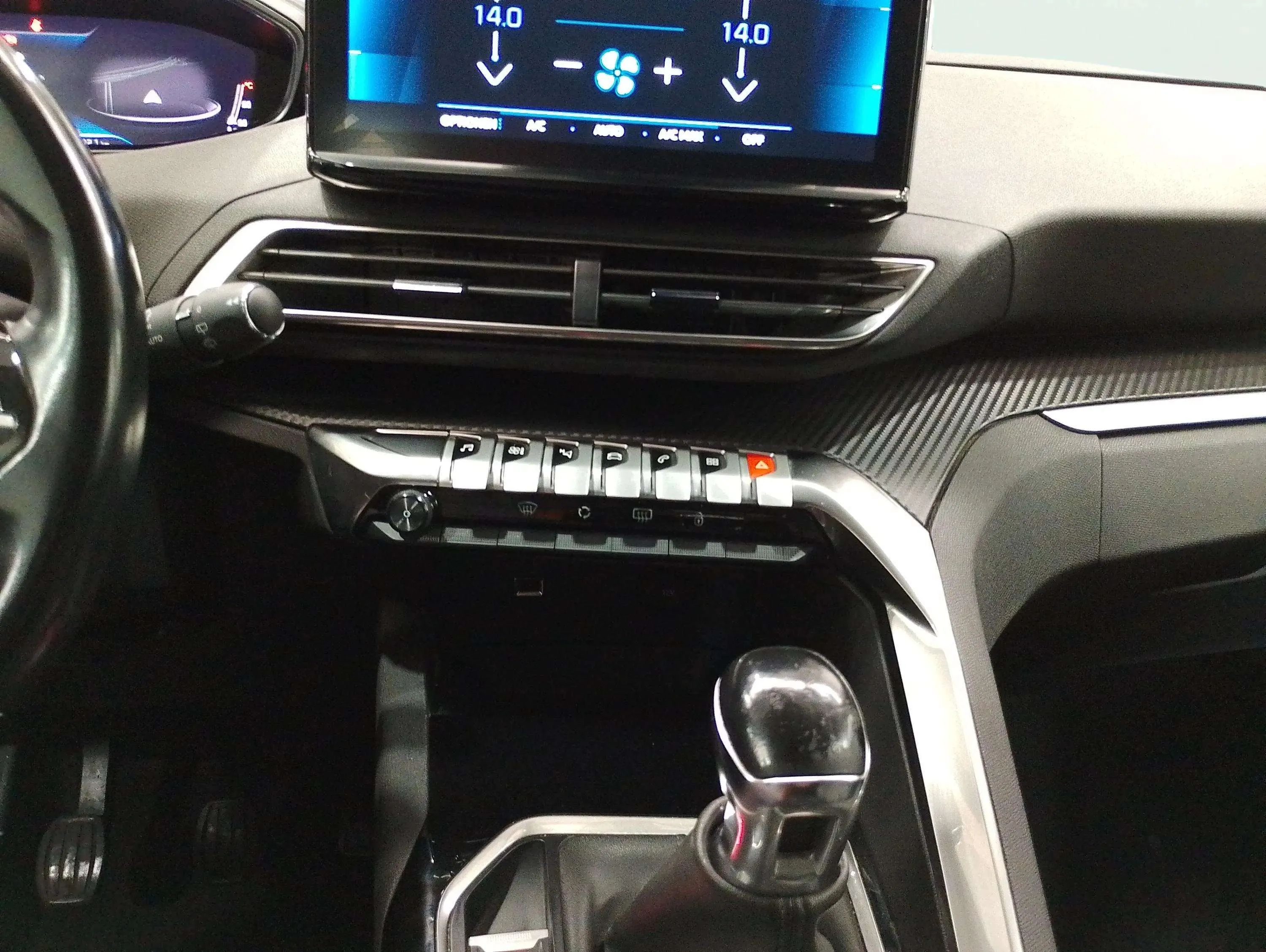 Peugeot 3008 1.2 PureTech Allure - foto 18
