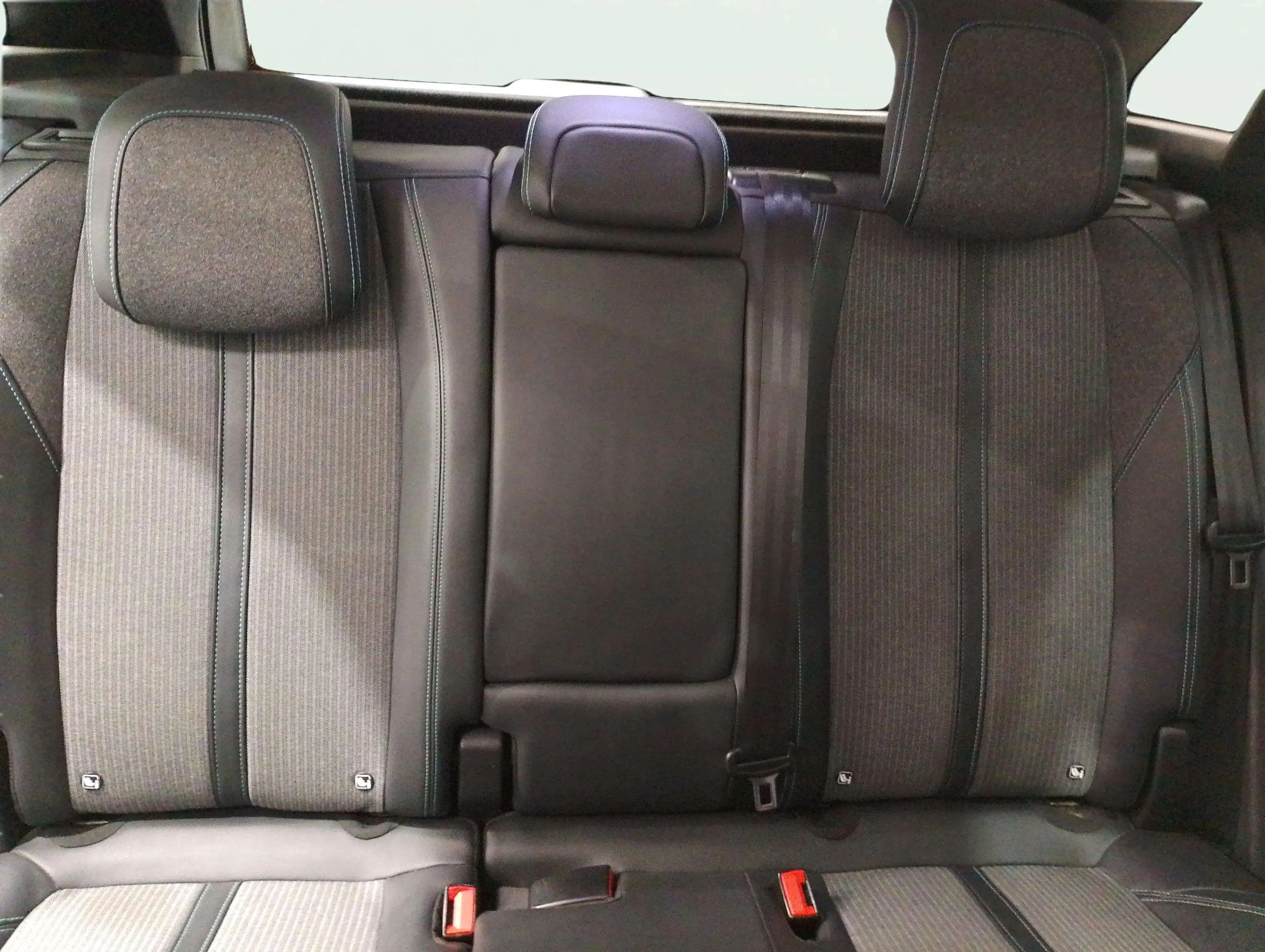 Peugeot 3008 1.2 PureTech Allure - foto 25