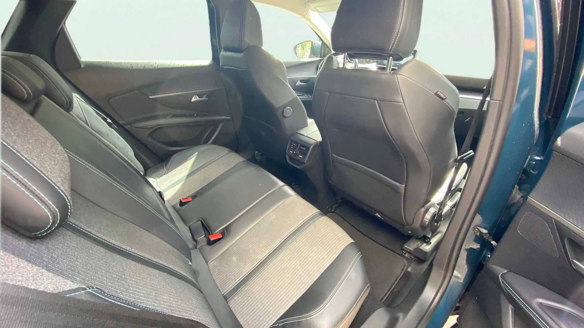 Peugeot 3008 1.2 PureTech Active - foto 23