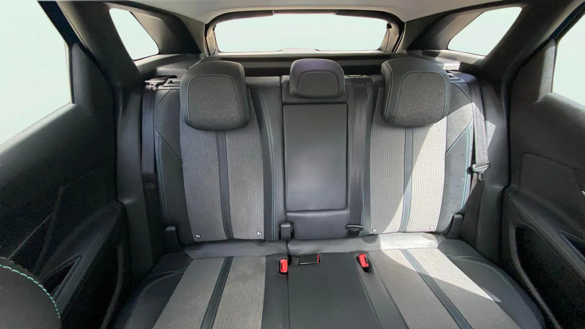 Peugeot 3008 1.2 PureTech Active - foto 22