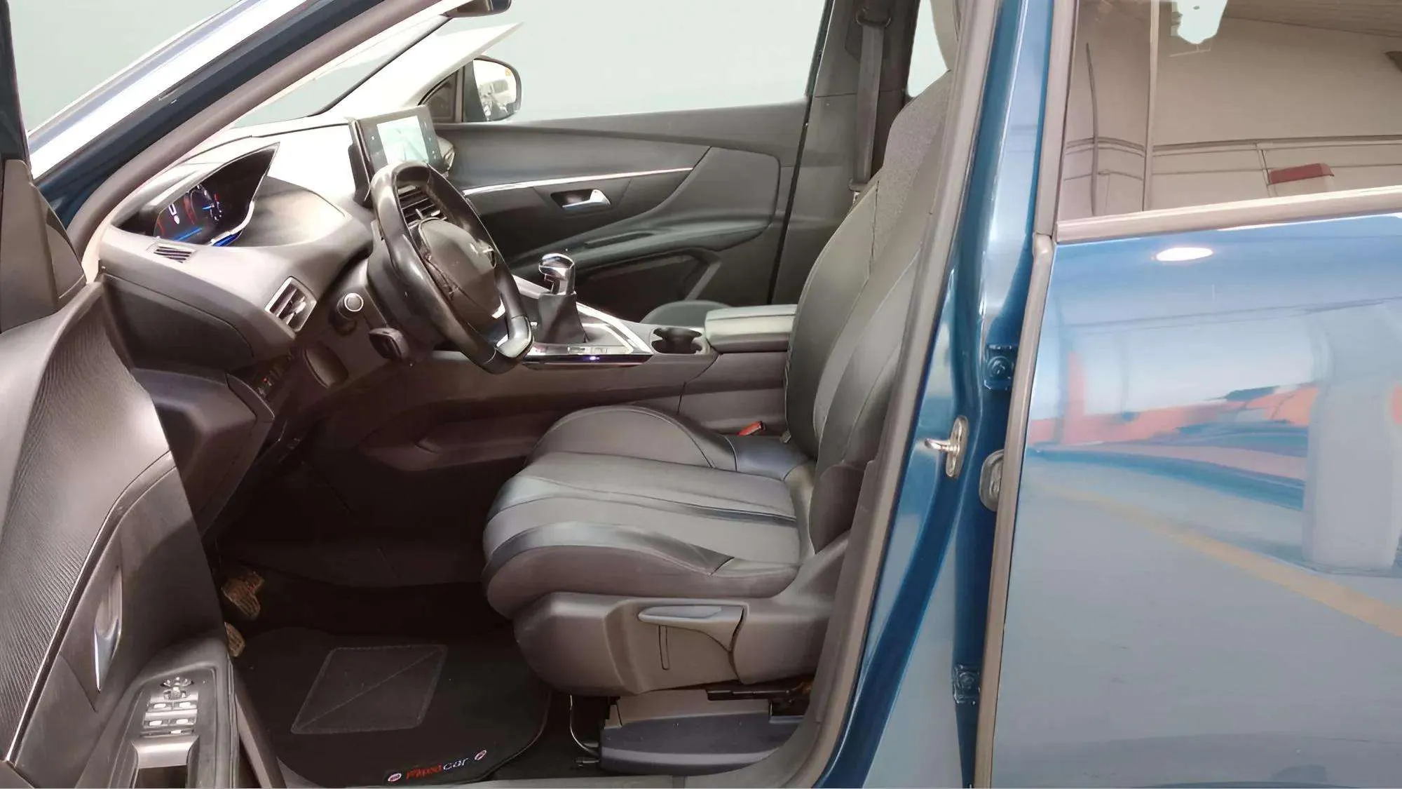 Peugeot 3008 1.2 PureTech Allure - foto 11