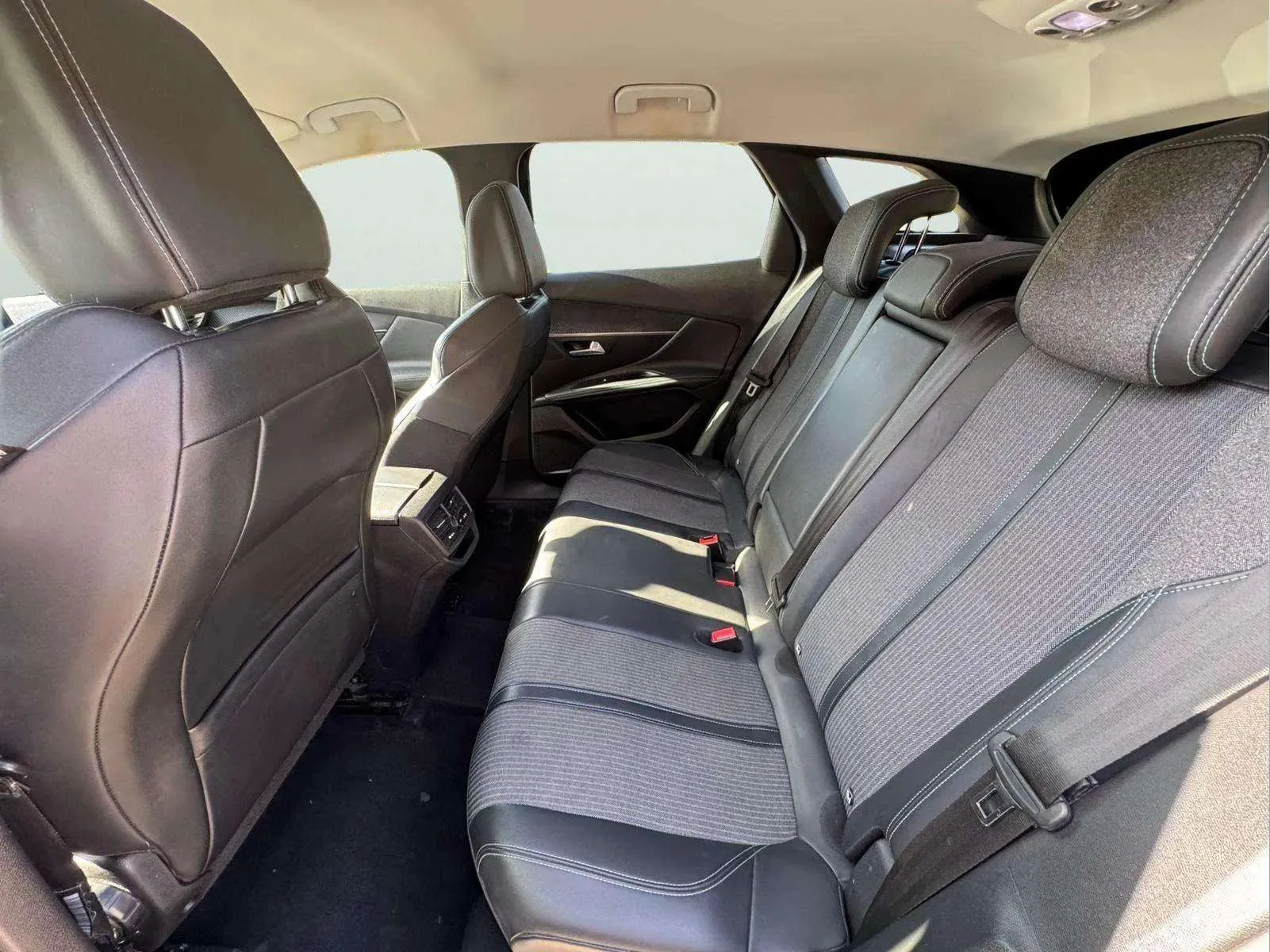 Peugeot 3008 1.2 PureTech Allure - foto 8