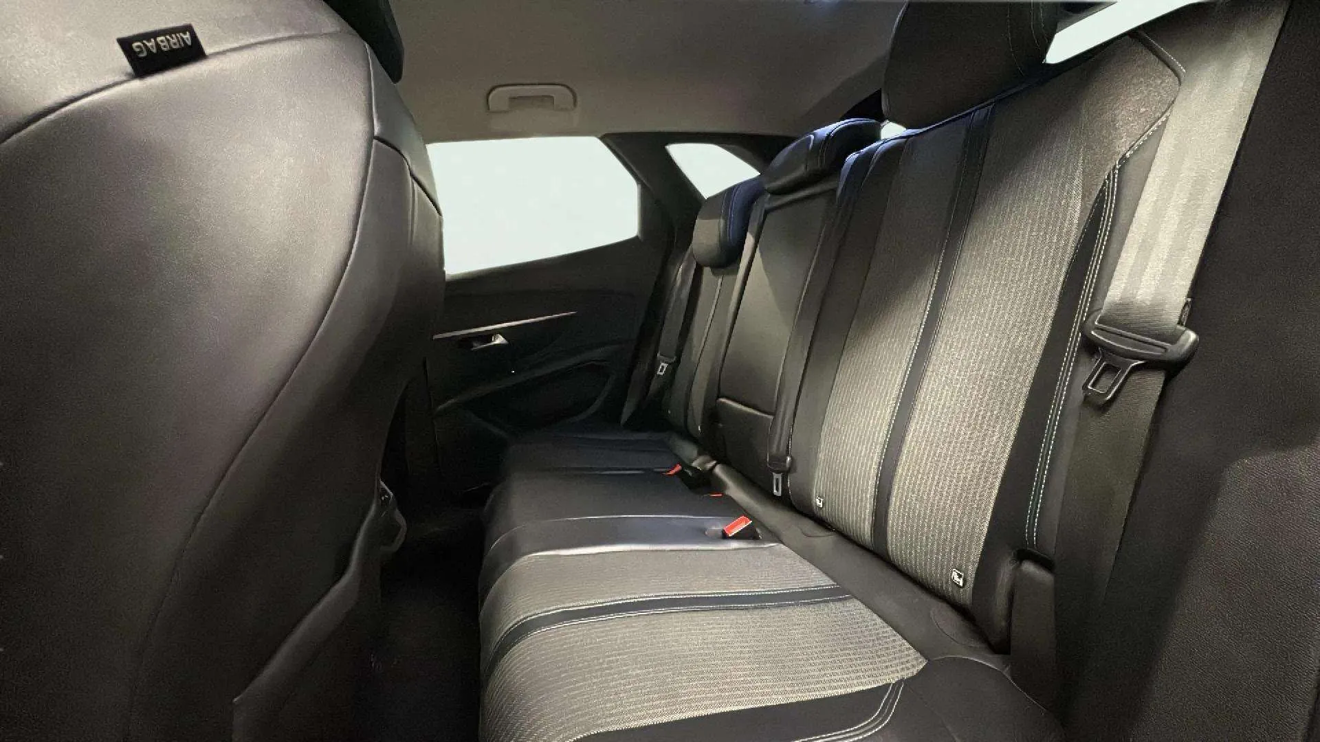 Peugeot 3008 1.2 PureTech Allure - foto 18