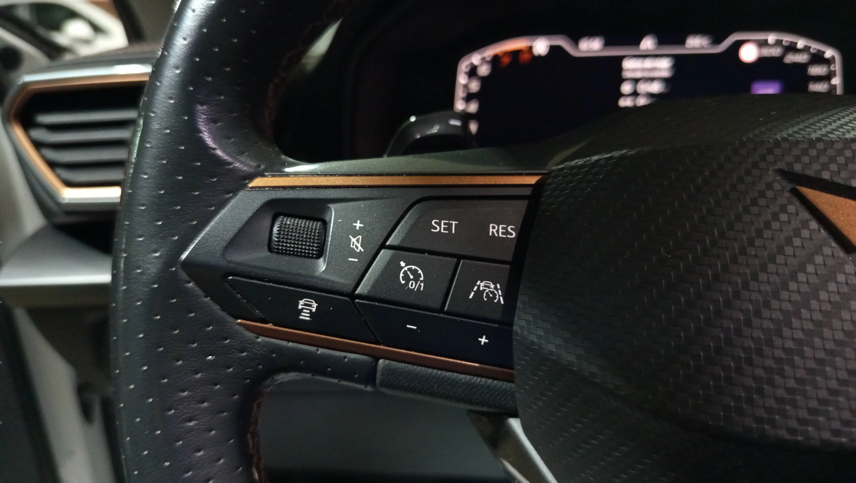 Cupra Formentor 1.5 TSI DSG - foto 22