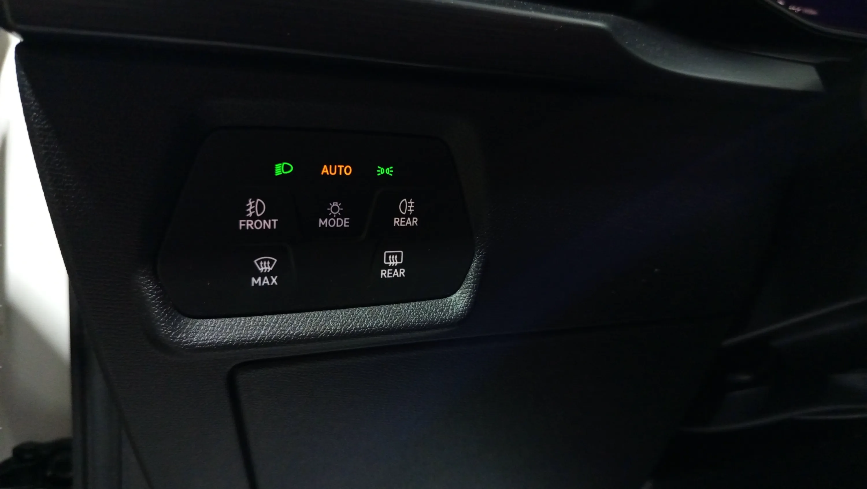 Cupra Formentor 1.5 TSI DSG - foto 19