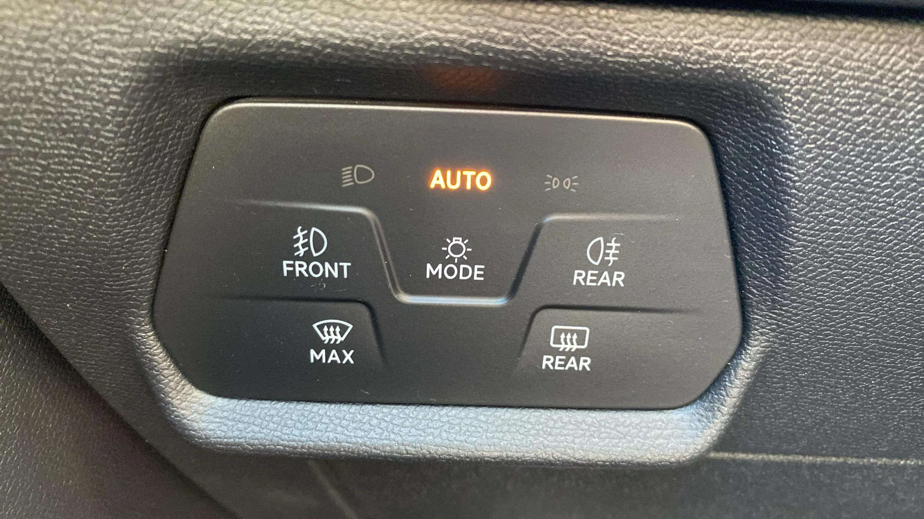 Cupra Formentor 1.5 TSI DSG - foto 19