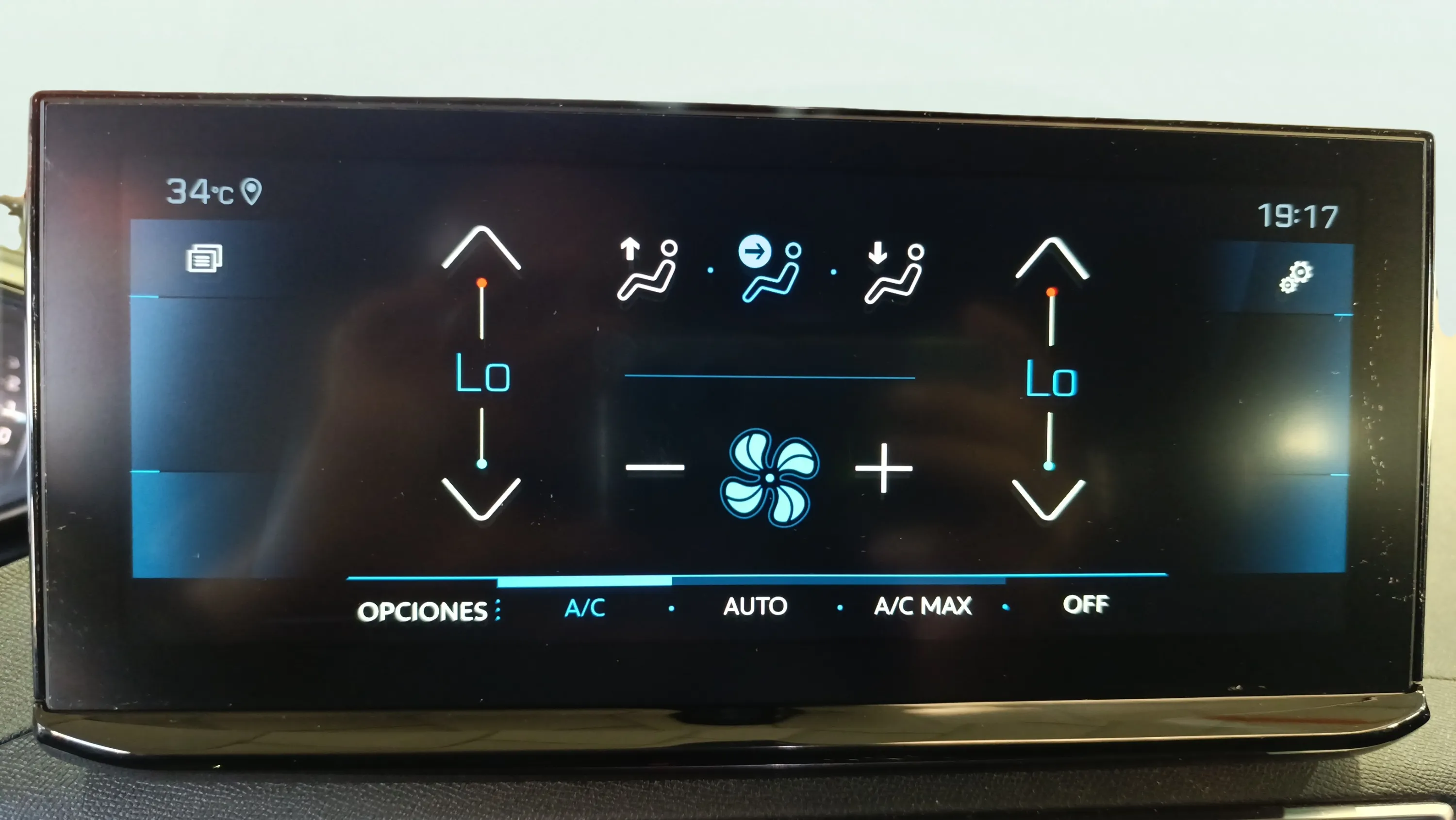 Peugeot 3008 1.2 PureTech Allure - foto 17