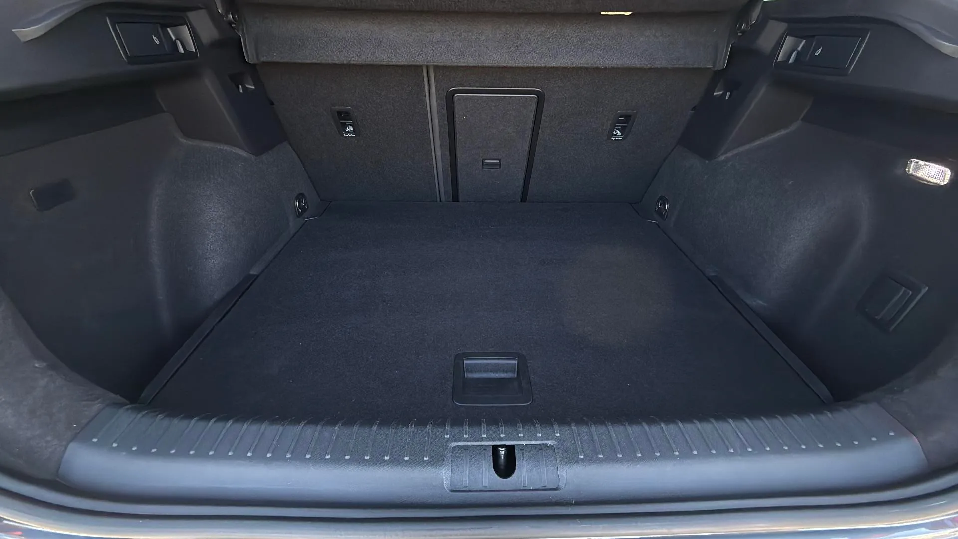 Cupra Formentor 1.5 TSI DSG - foto 19