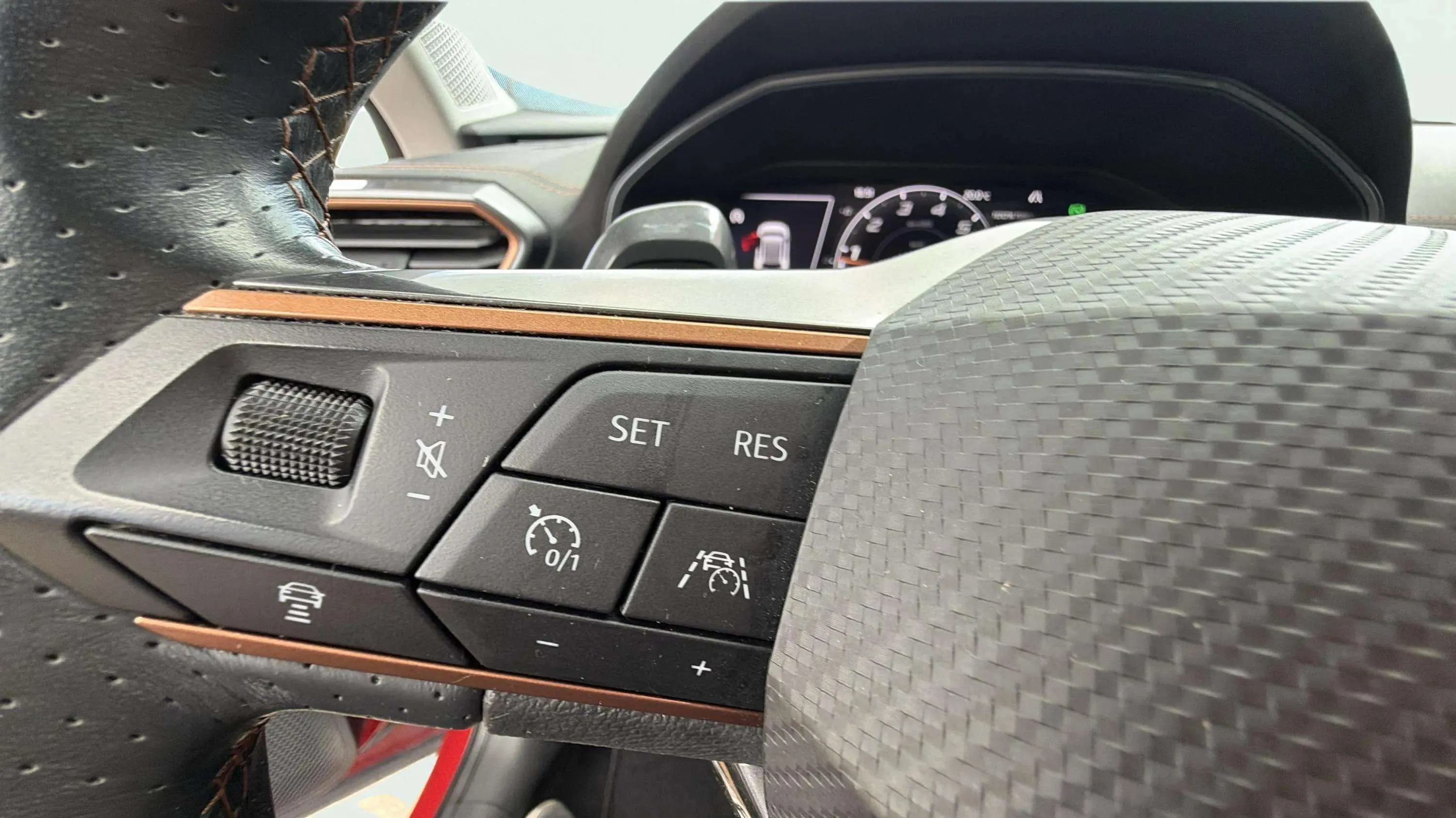 Cupra Formentor 1.5 TSI DSG - foto 20