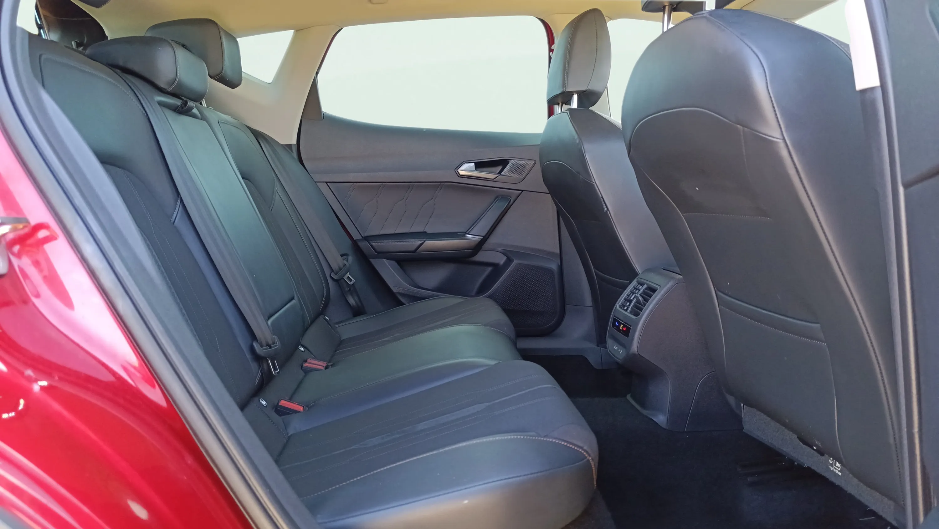 Cupra Formentor 1.5 TSI DSG - foto 36