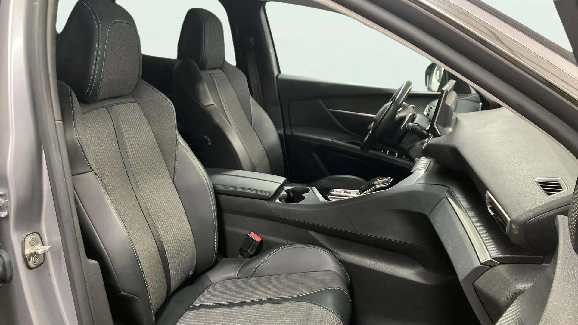 Peugeot 3008 1.2 PureTech Active Pack EAT8 - foto 12