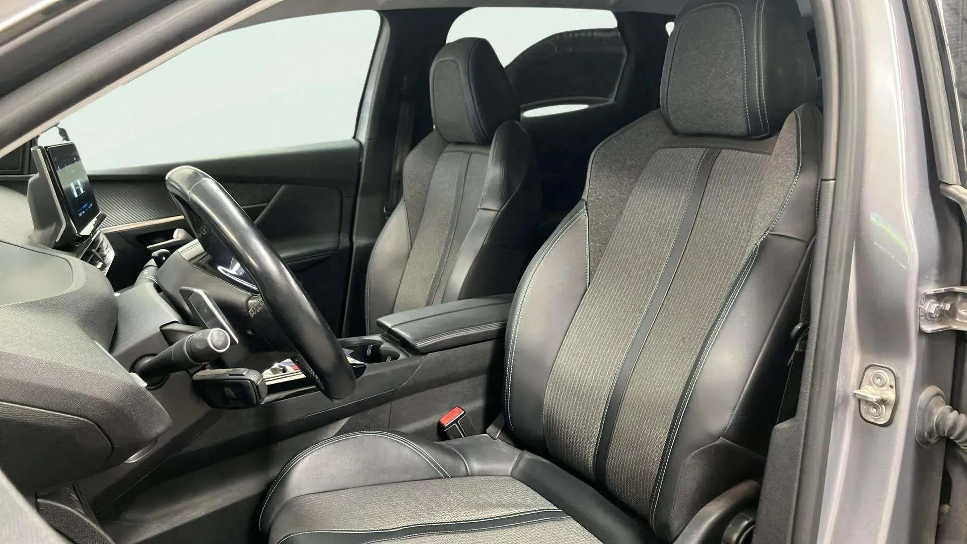 Peugeot 3008 1.2 PureTech Active Pack EAT8 - foto 9