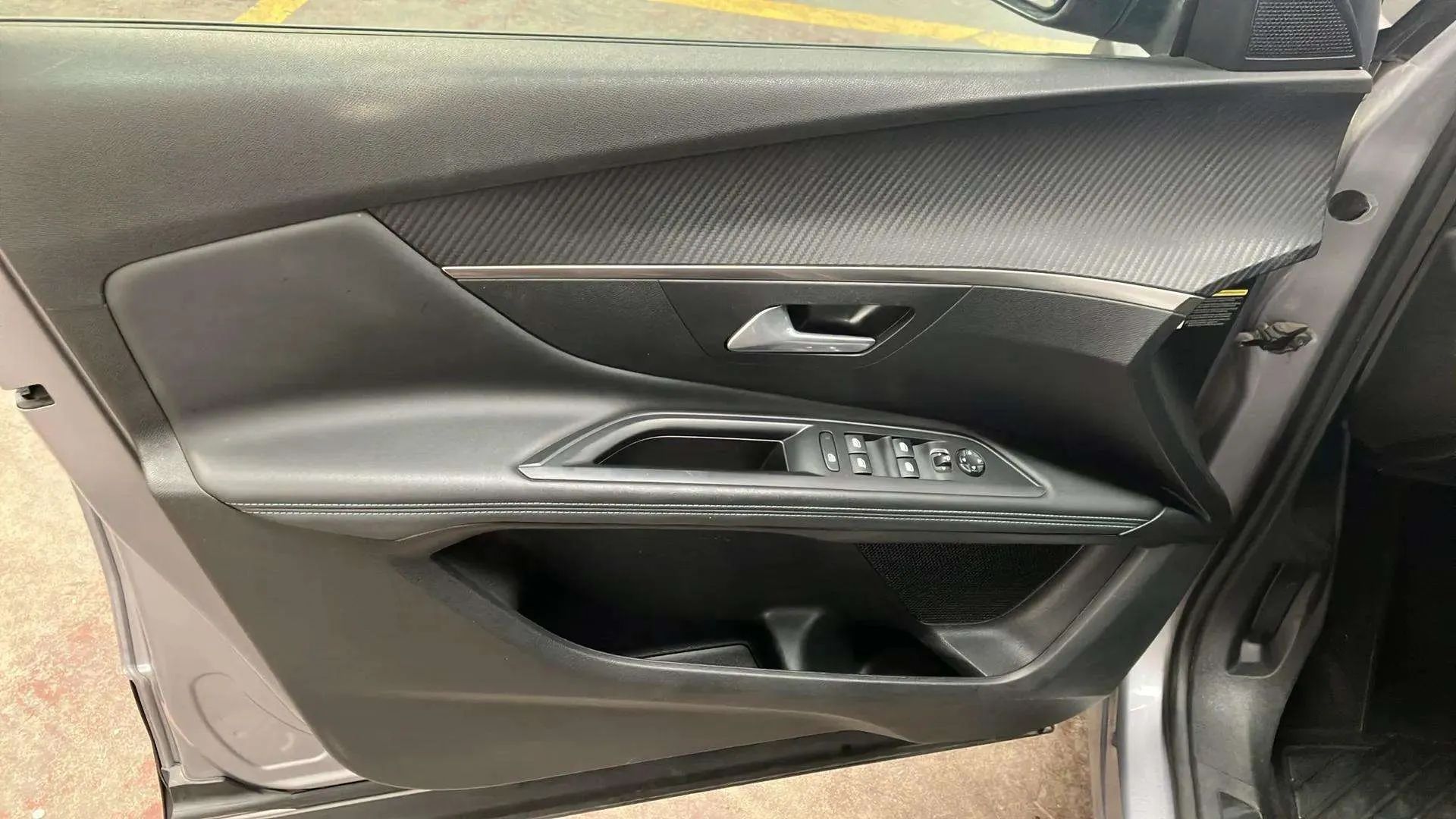 Peugeot 3008 1.2 PureTech Active Pack EAT8 - foto 14